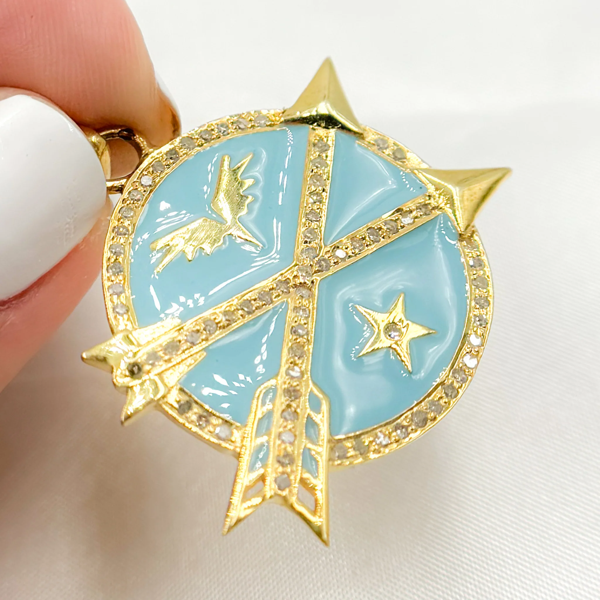 DP539A. Diamond Sterling Silver Round Arrow Enamel Pendant - Image 5