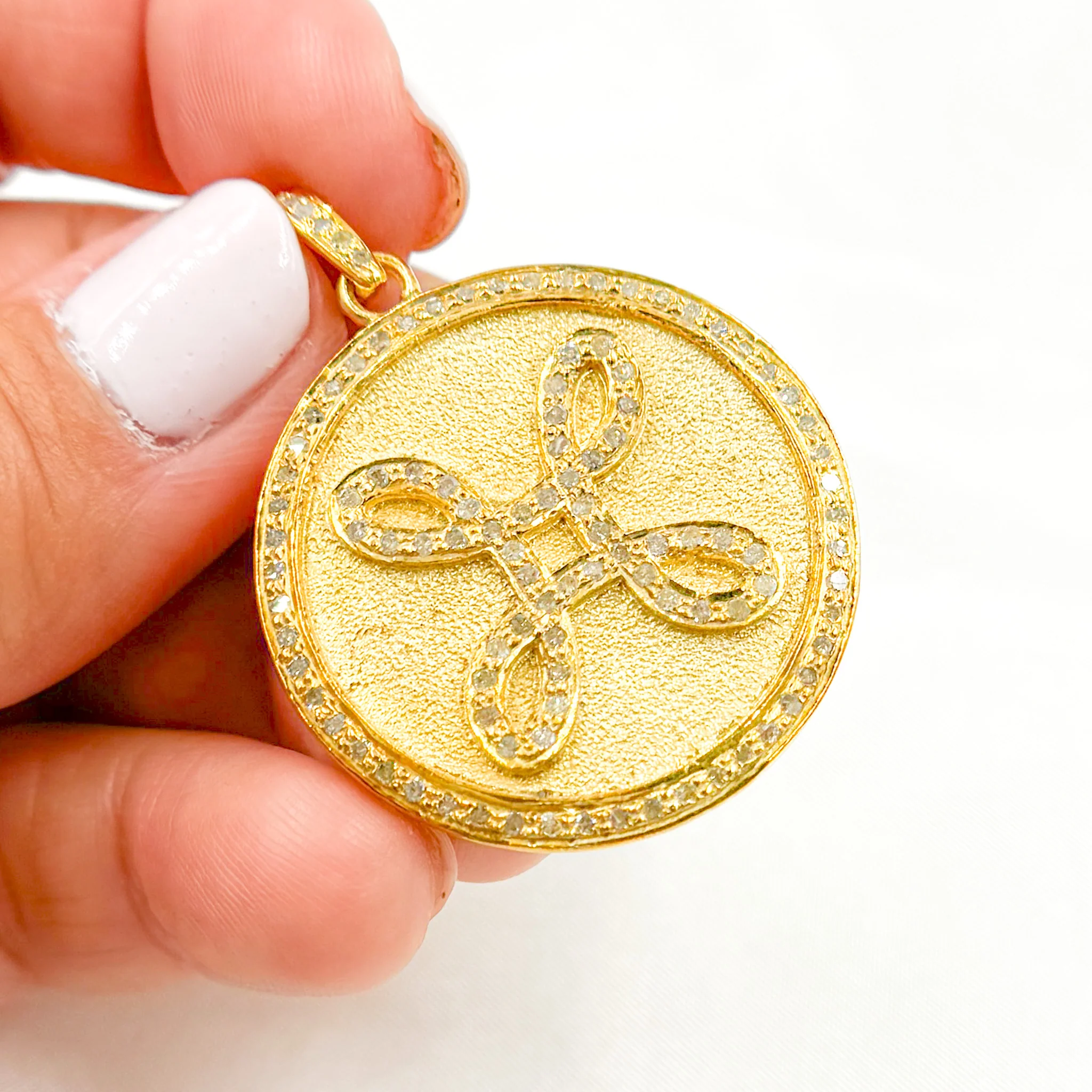 DP569. Diamond & Sterling Silver Round Pendant - Image 6