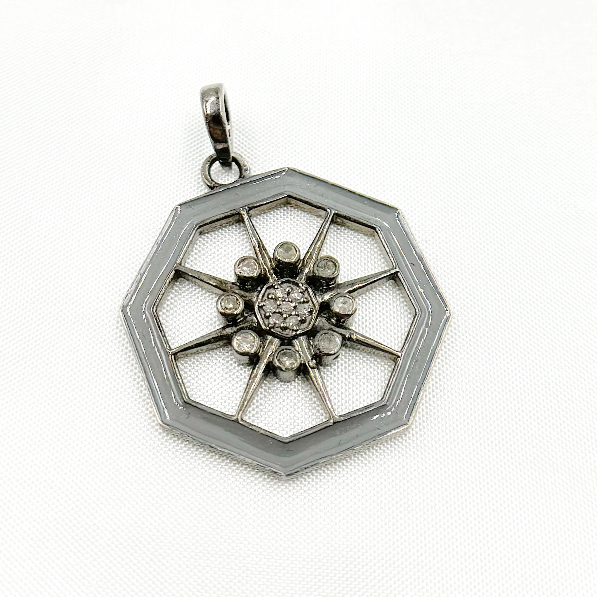 DP577. Diamond Sterling Silver Enamel Pendant - Image 3