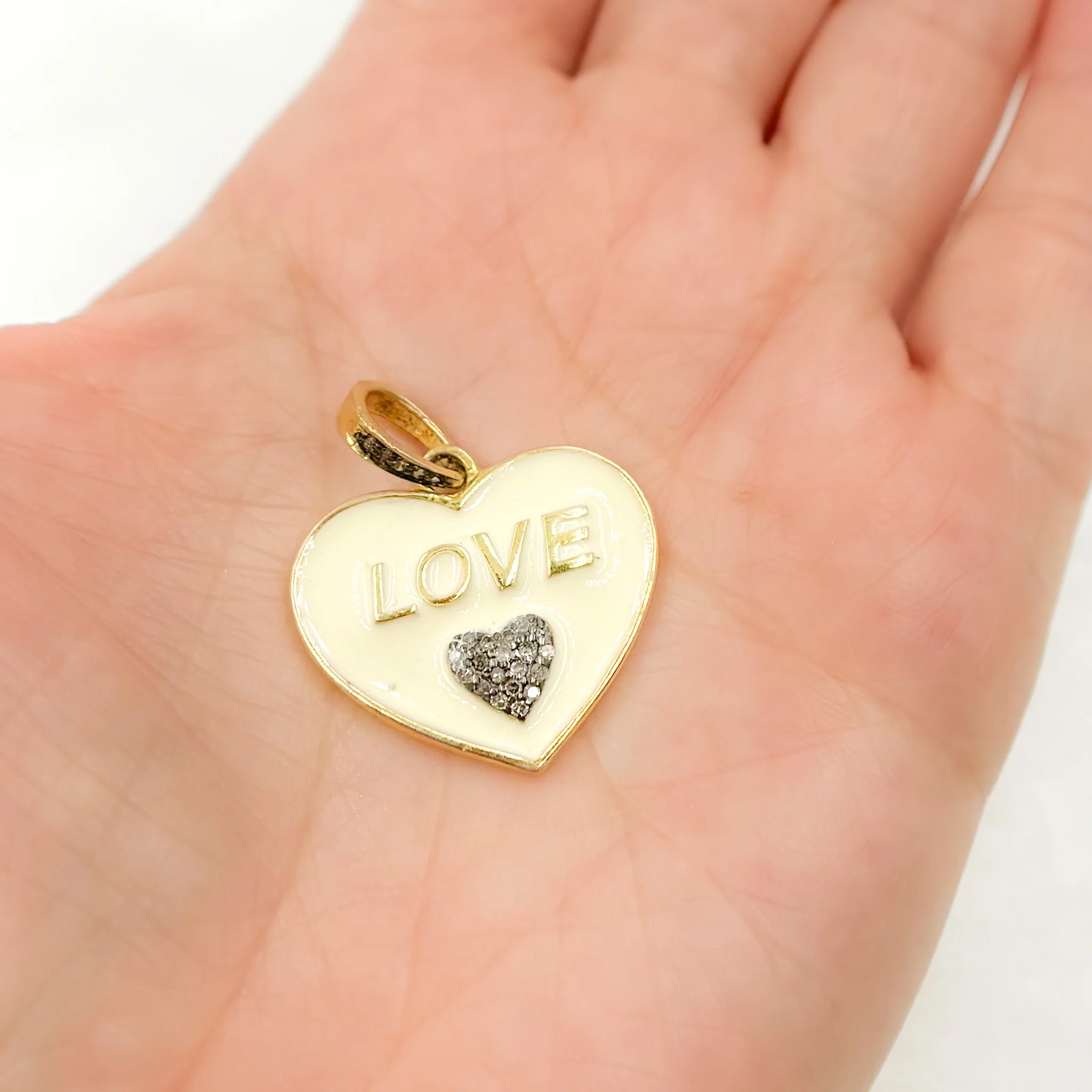 DP760A. Diamond Sterling Silver 'LOVE' Heart Enamel Pendant - Image 3