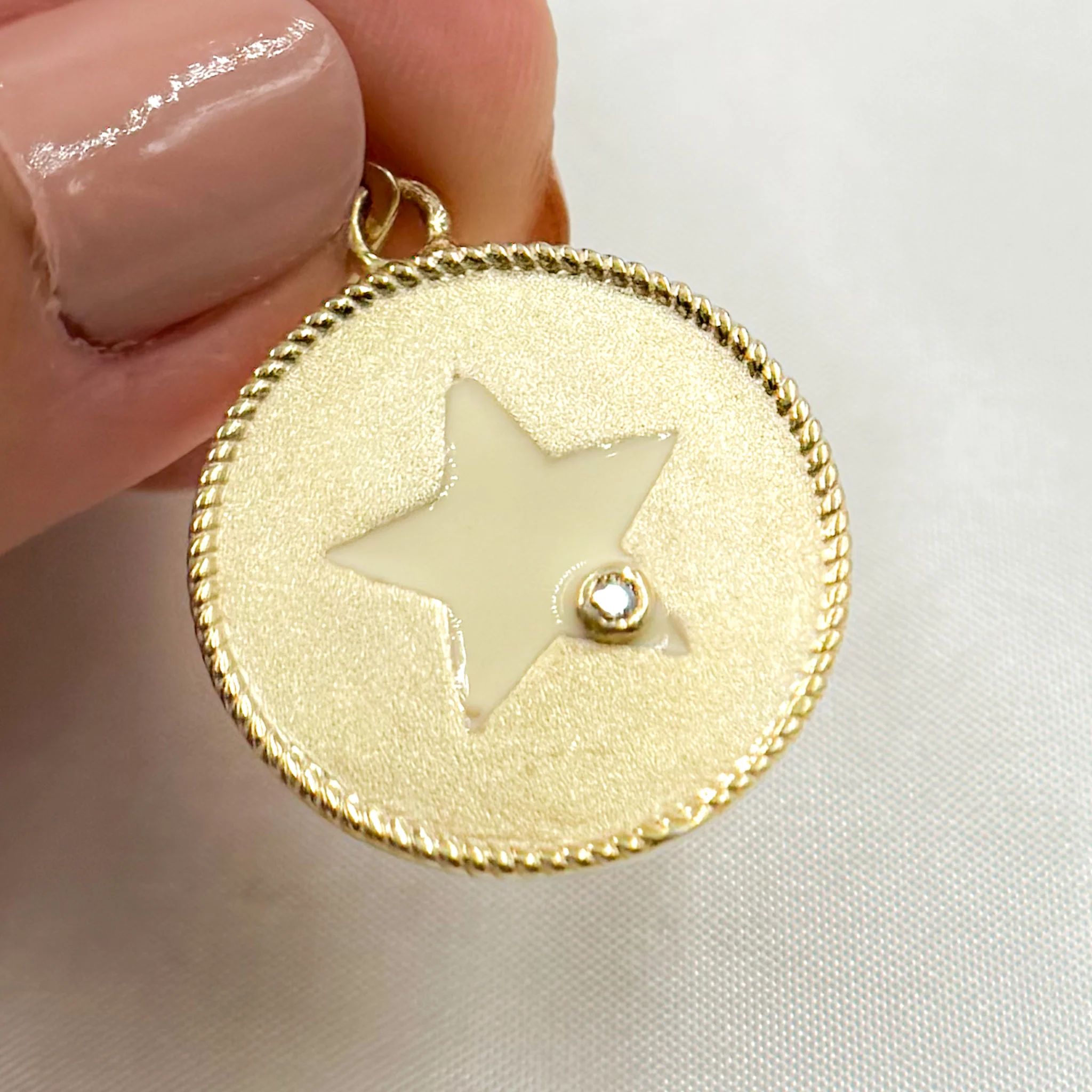 DP794A. Diamond Sterling Silver Enamel Star Pendant - Image 3