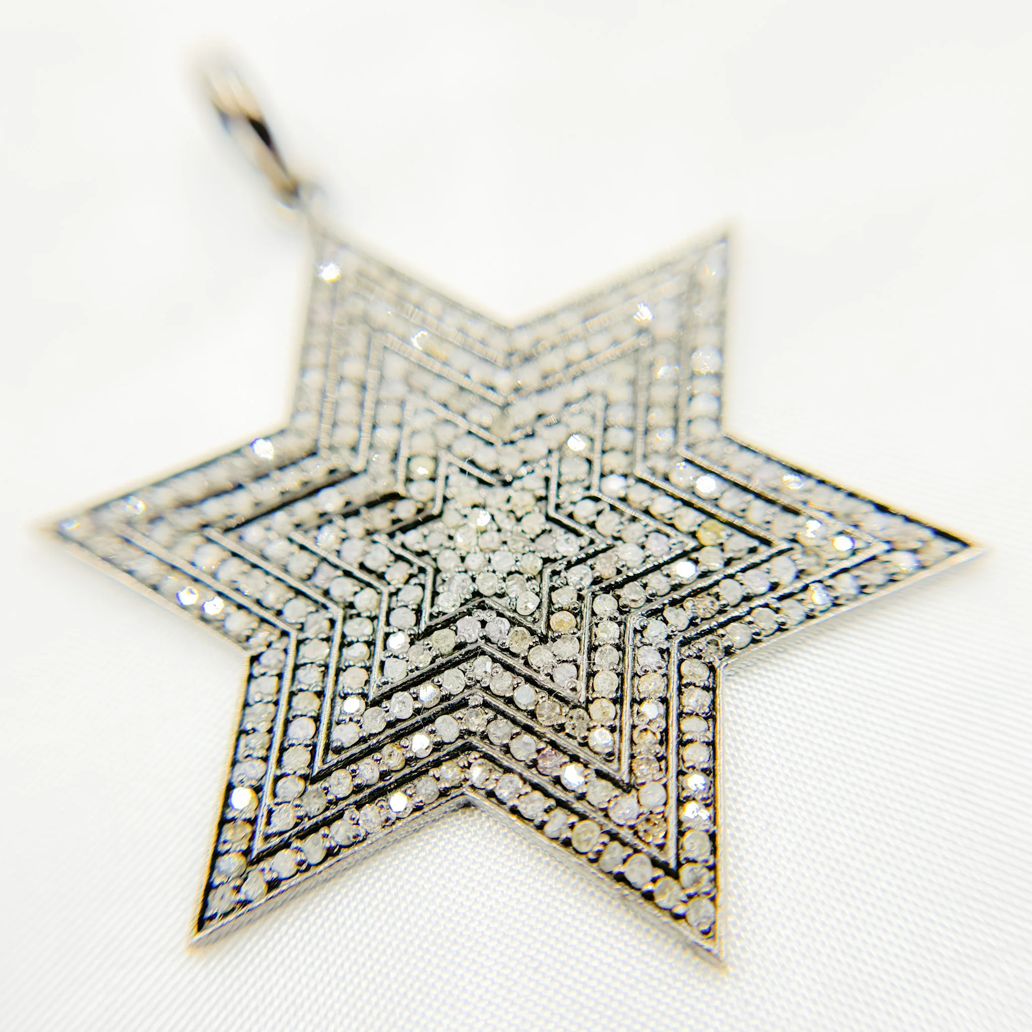 DP113. Diamond Sterling Silver Star Pendant - Image 5
