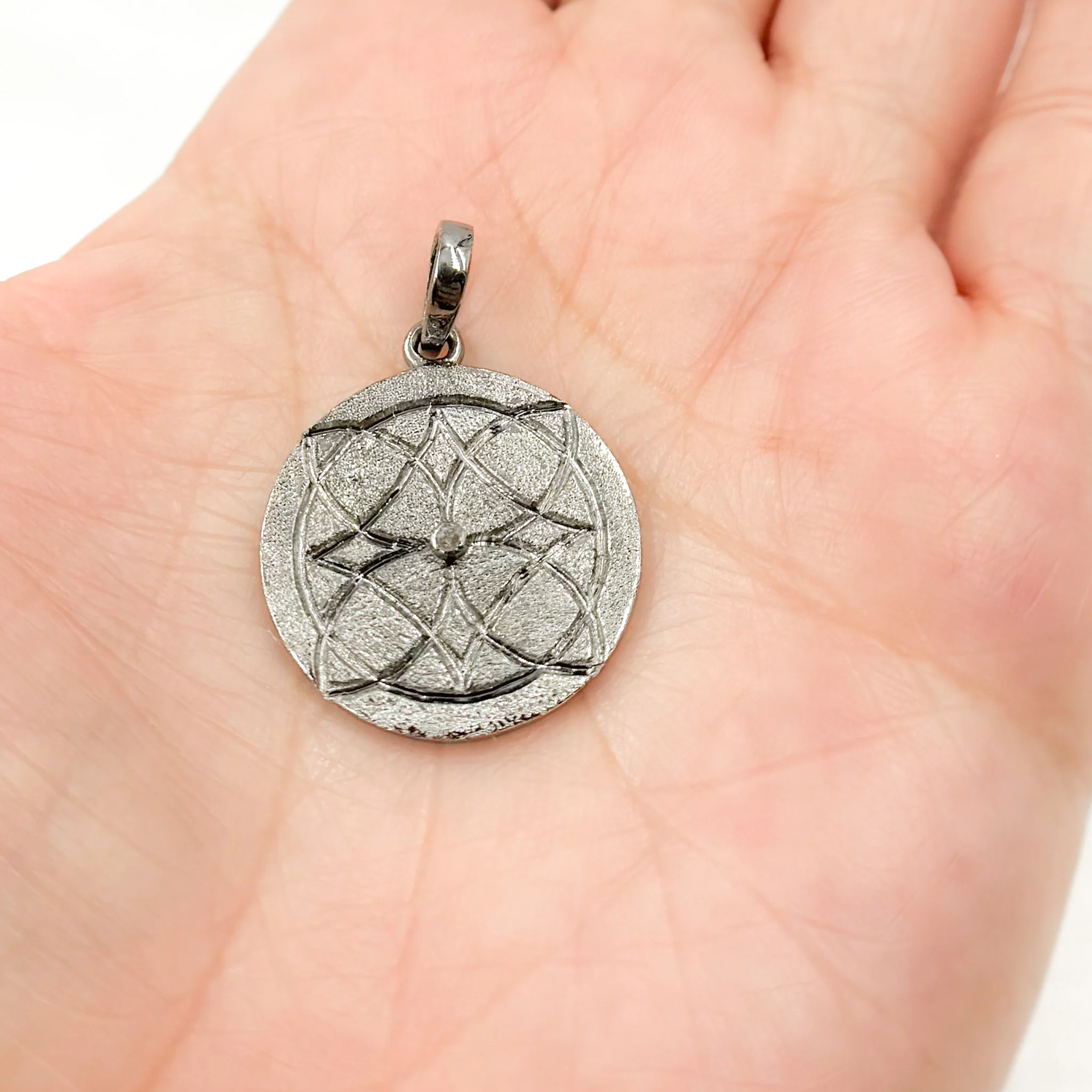 DP315. Diamond Sterling Silver Round Engraved Pendant - Image 2