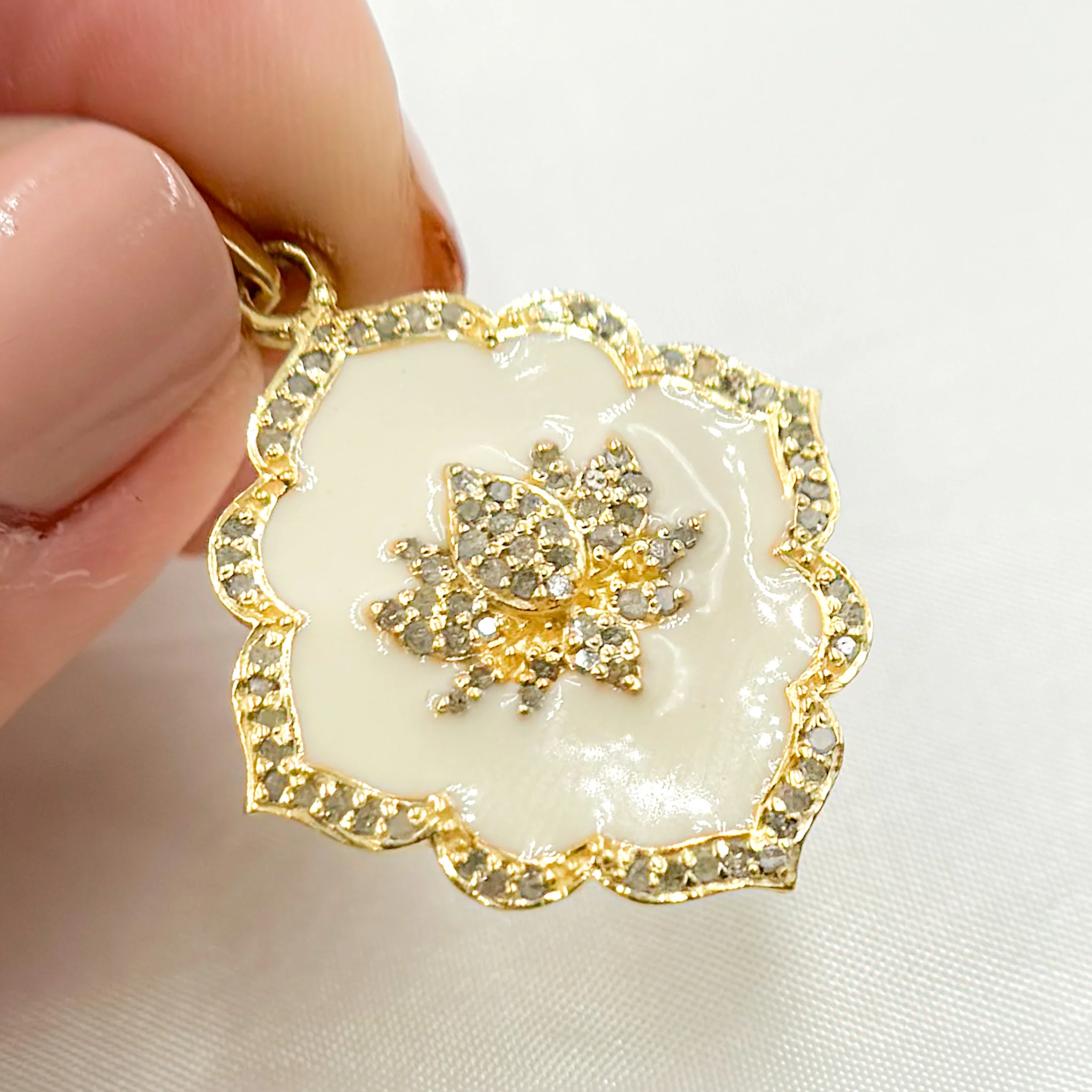 DP341A. Diamond Sterling Silver Flower Enamel Pendant - Image 3