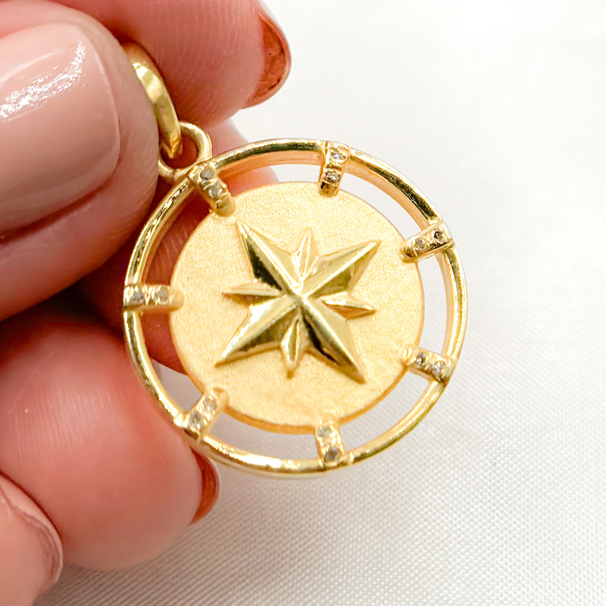 DP466. Diamond Sterling Silver Round Star Pendant - Image 4