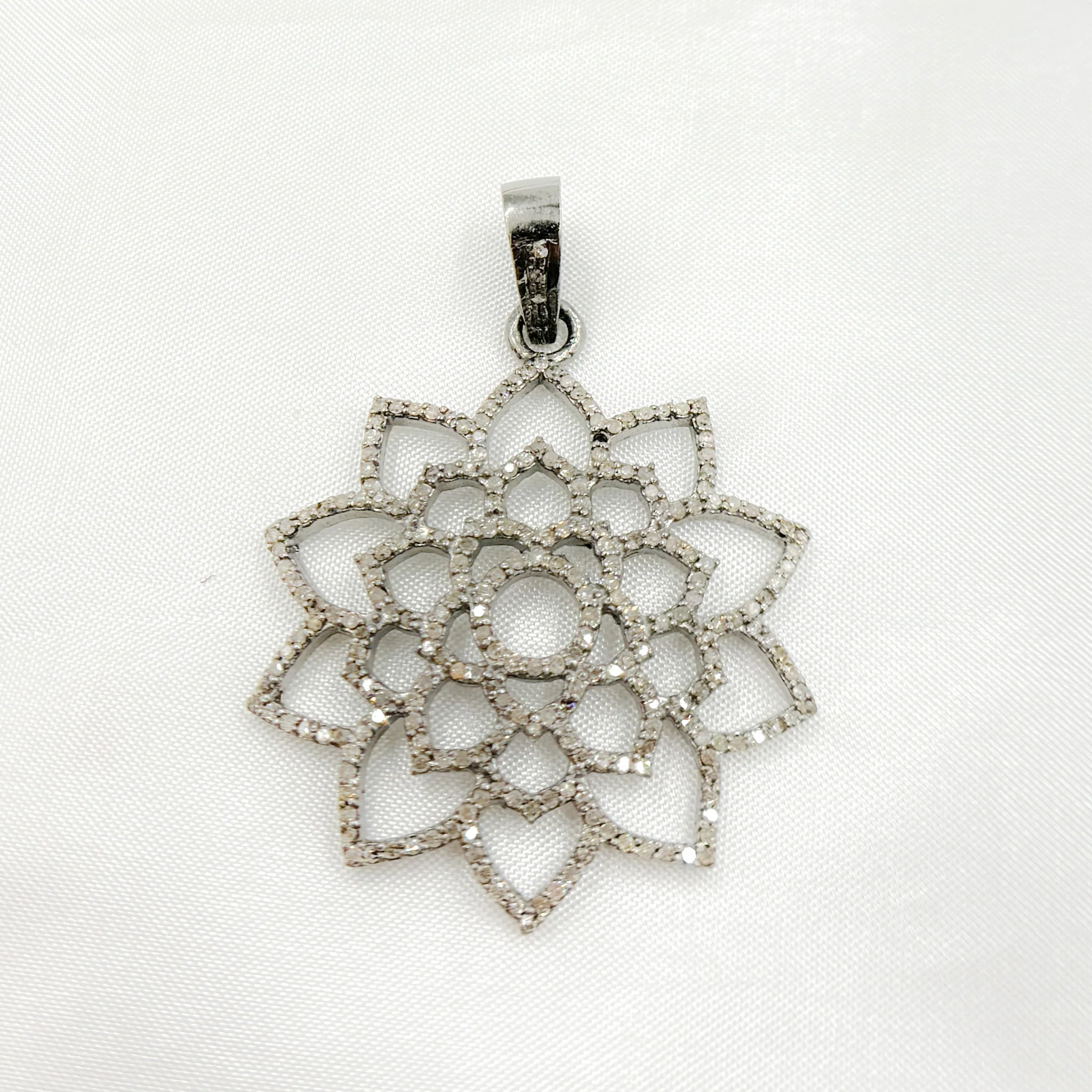 DP471. Diamond & Sterling Silver Flower Pendant - Image 8