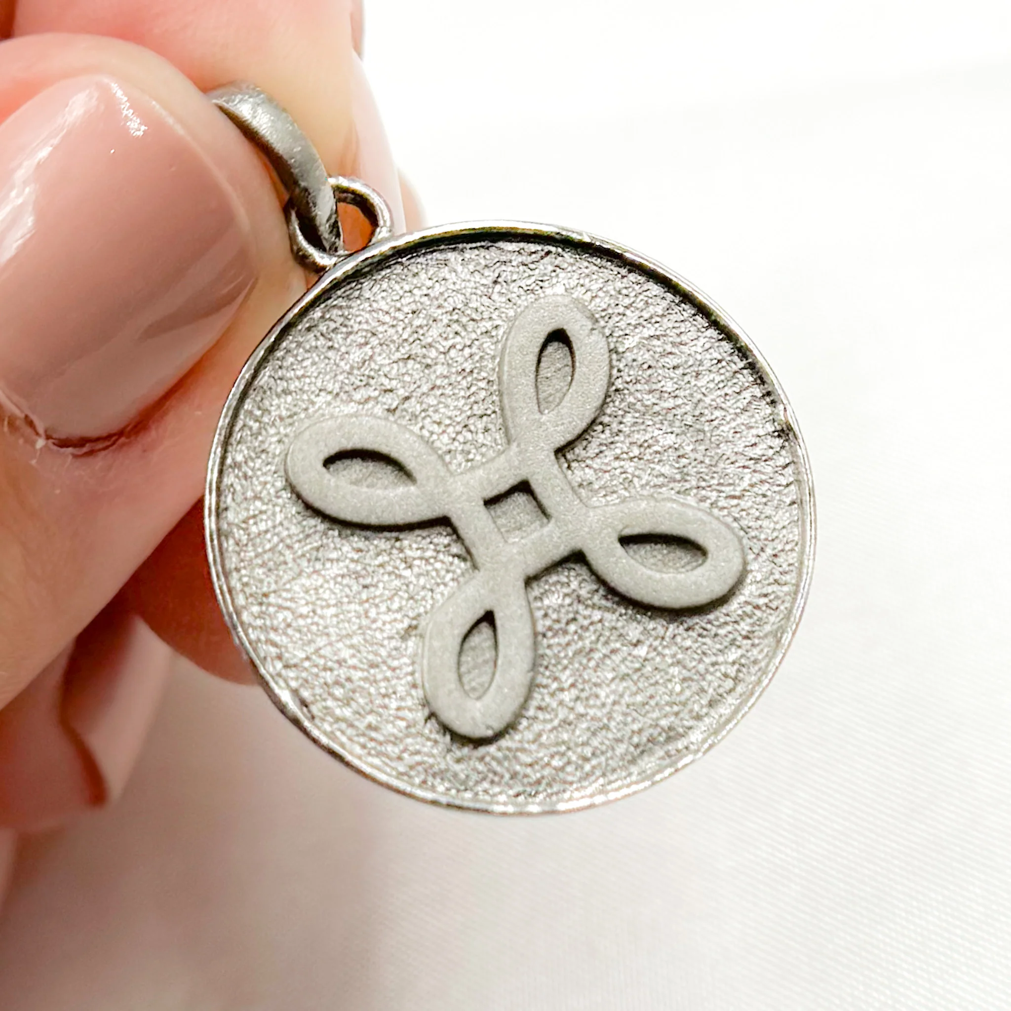 DP563. Sterling Silver Round Pendant - Image 2