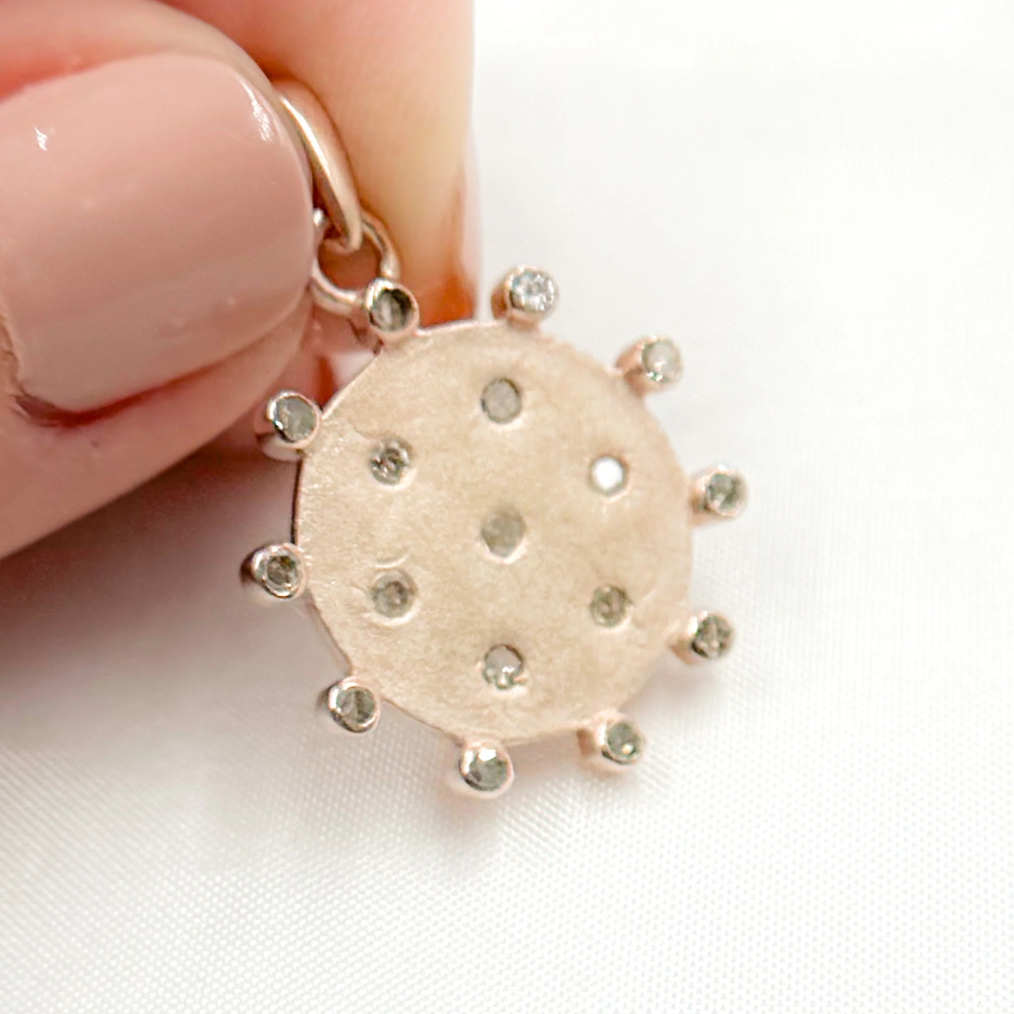 DP588. Diamond Sterling Silver Round Pendant - Image 2