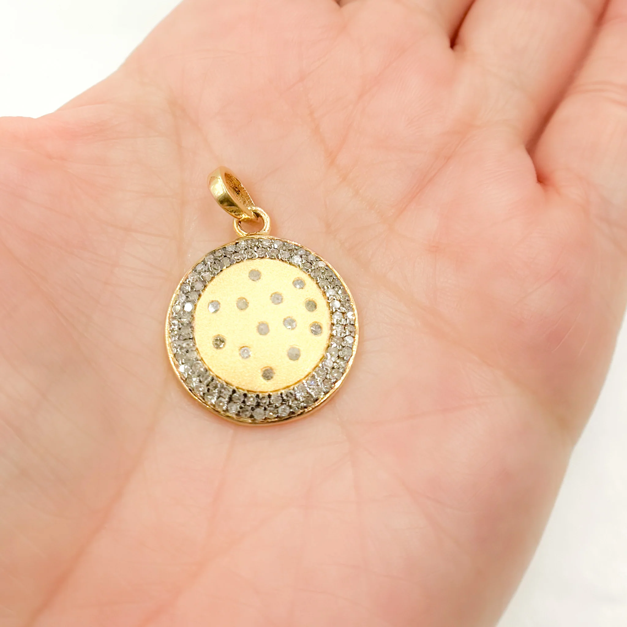 DP599. Diamond Sterling Silver Round Pendant - Image 2