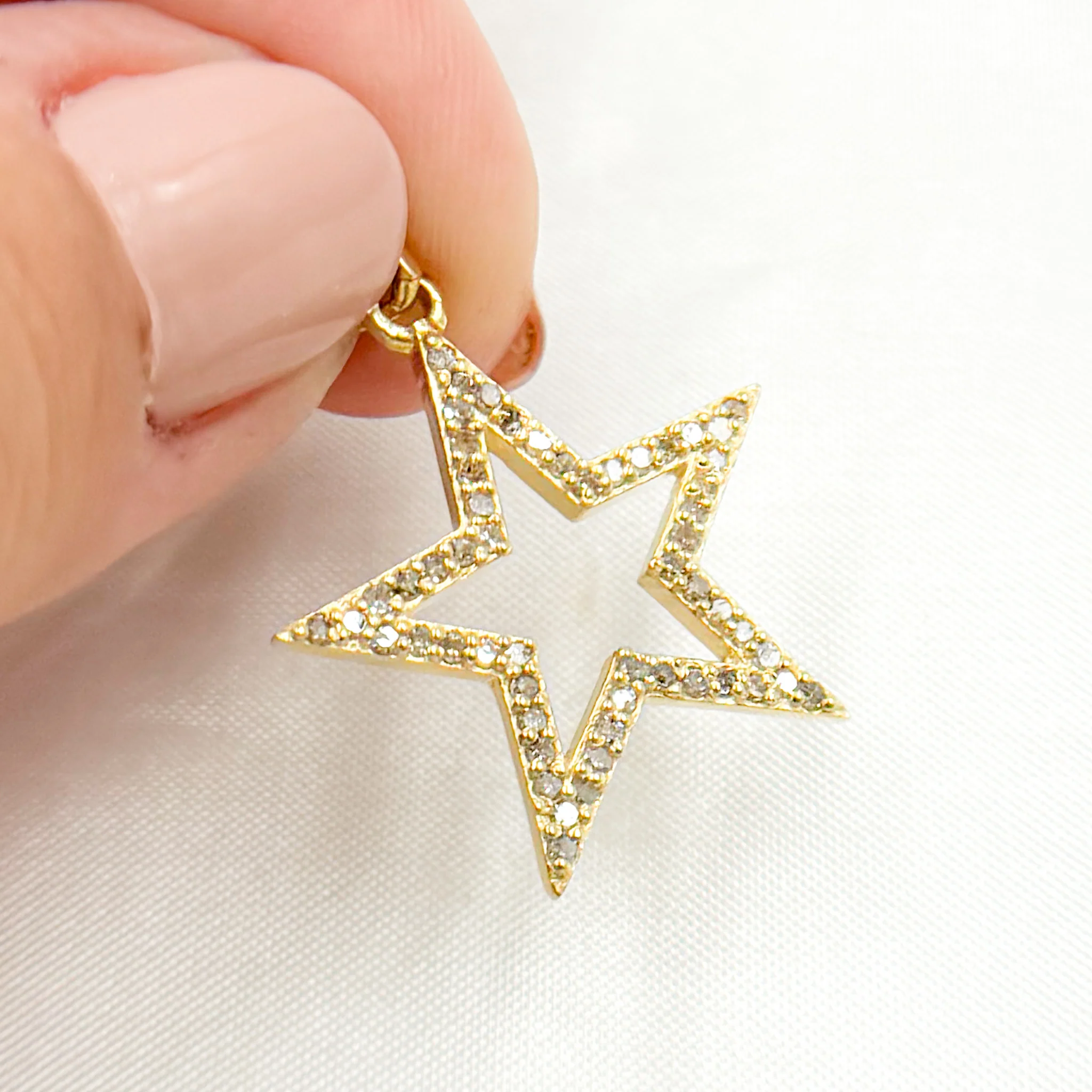DP641. Sterling Silver Star Pendant - Image 2