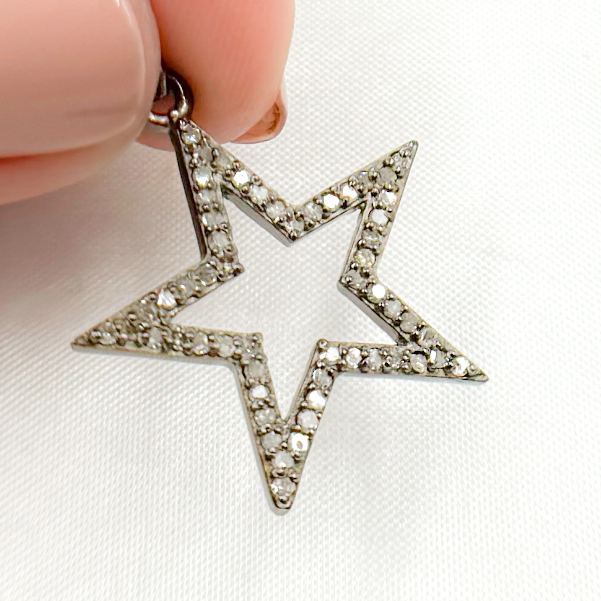 DP641. Sterling Silver Star Pendant - Image 4