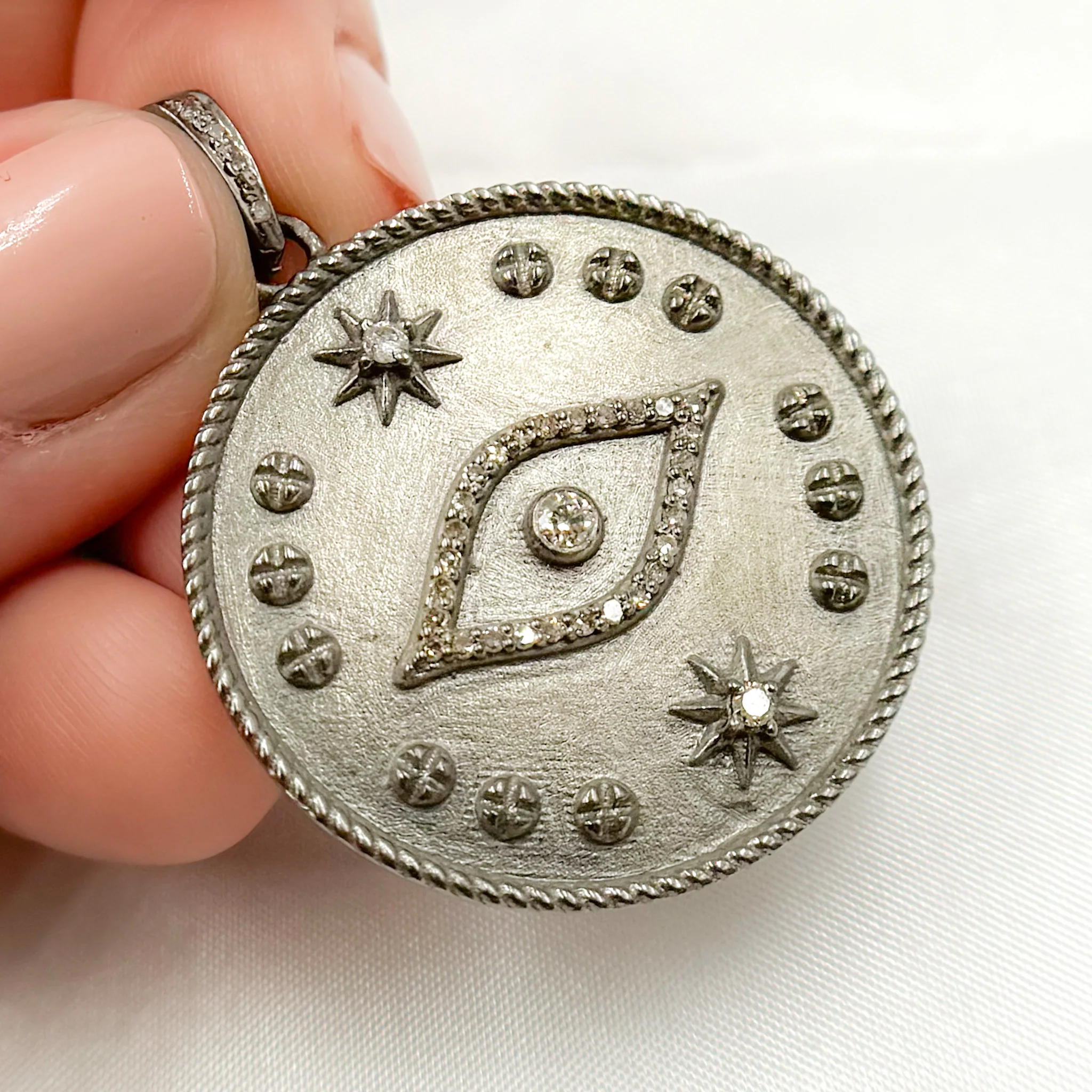 DP709. Diamond Sterling Silver Round Eye and Star Pendant - Image 4