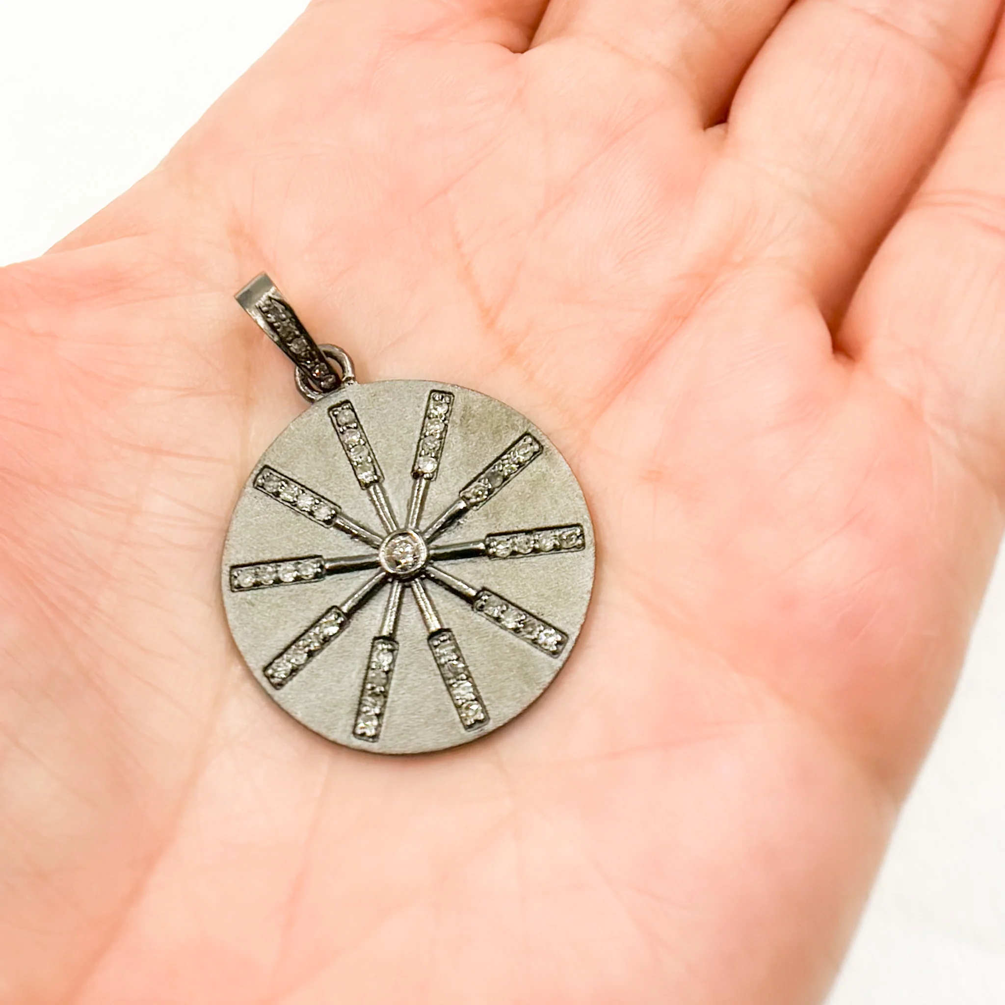 DP744. Diamond Sterling Silver Round Pendant - Image 4