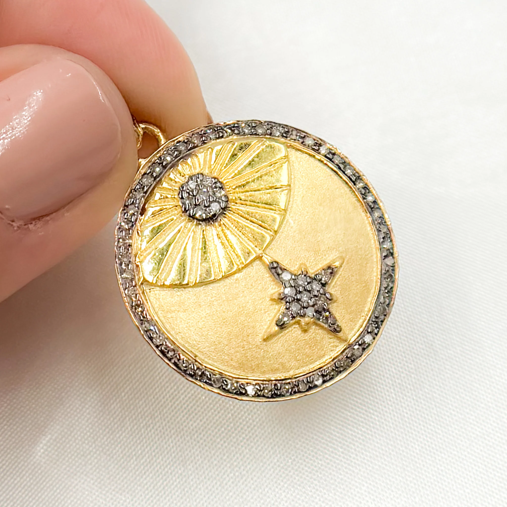 DP810. Diamond Sterling Silver Round Star Pendant - Image 3