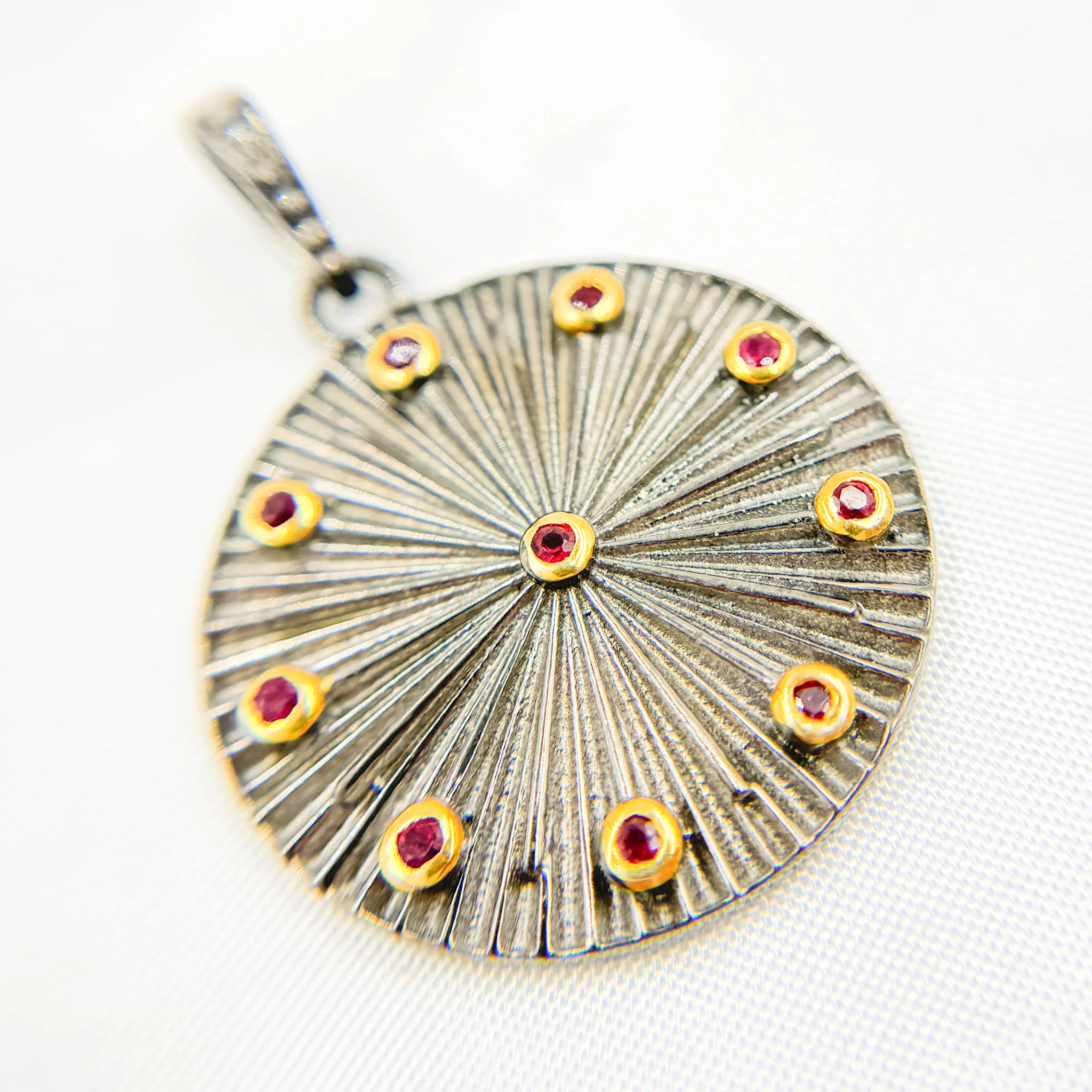 DP826. Diamond Sterling Silver Round Pendant - Image 5