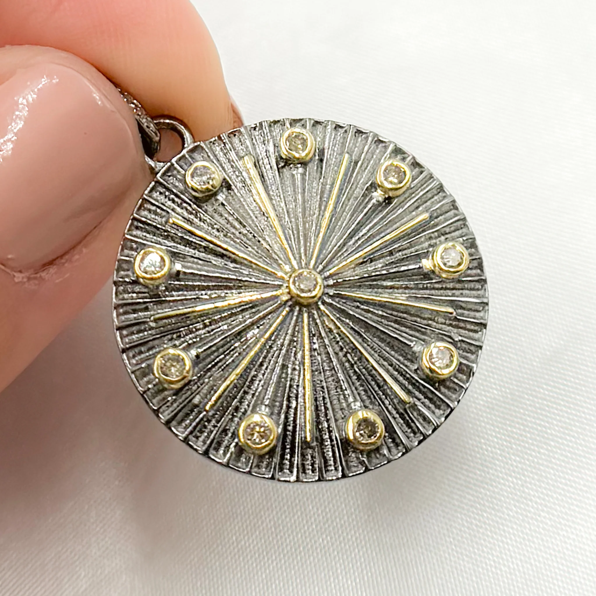 DP826. Diamond Sterling Silver Round Pendant - Image 7