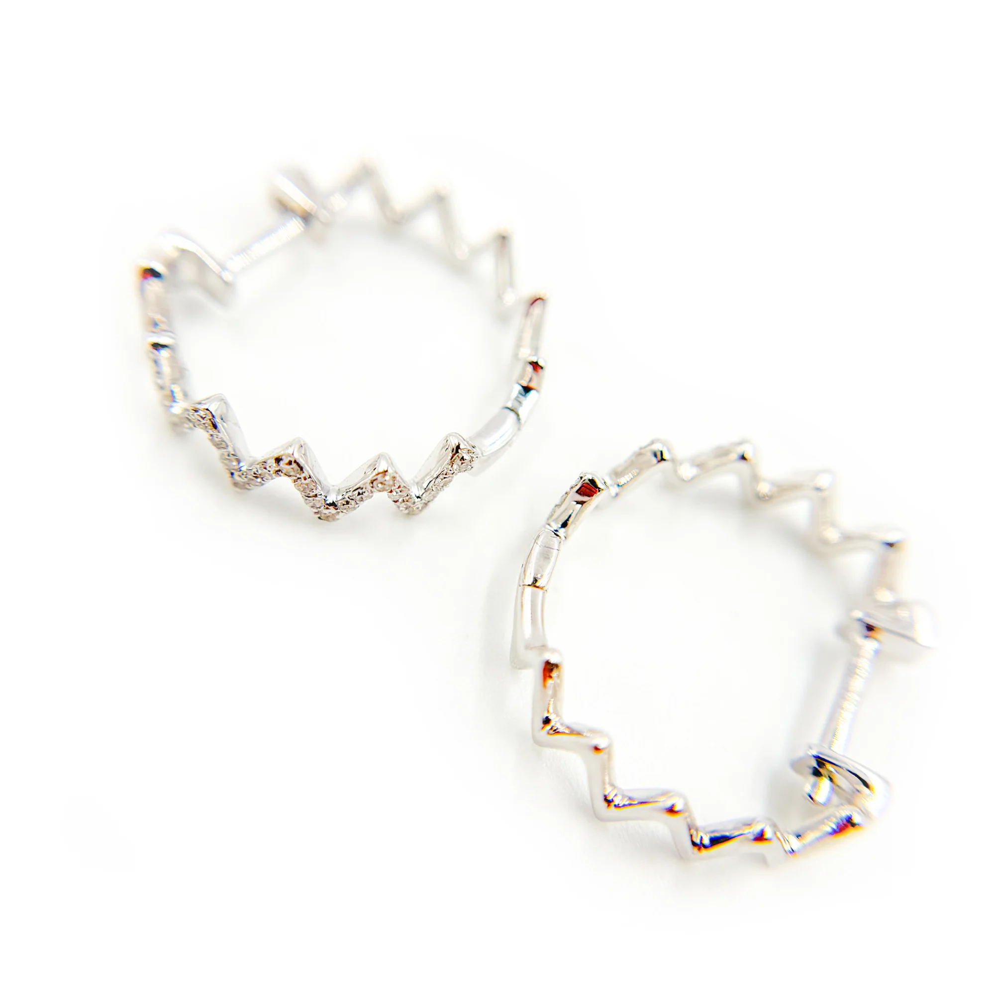 EHC57444. 14k Solid White Gold Fancy Hoops - Image 5