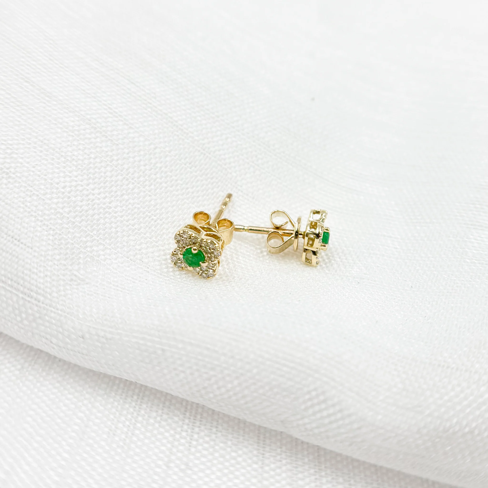 ER418575. 14K Solid Gold Diamond and Gemstone Flower Studs - Image 7