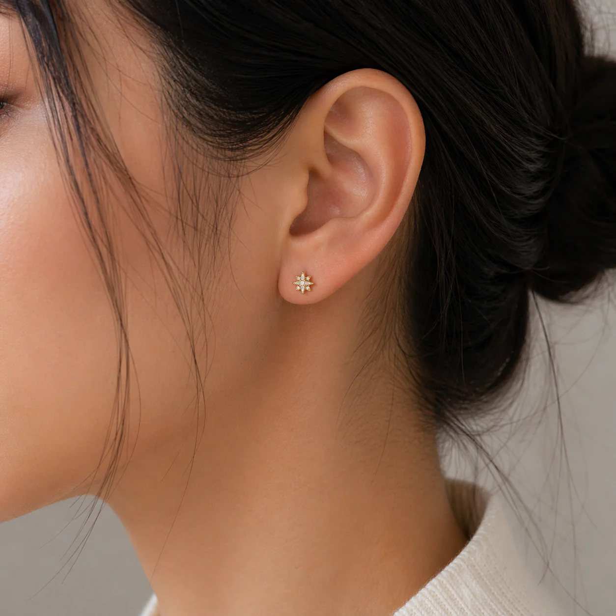 EFC54266. 14K Solid Gold Diamond Star Studs - Image 4