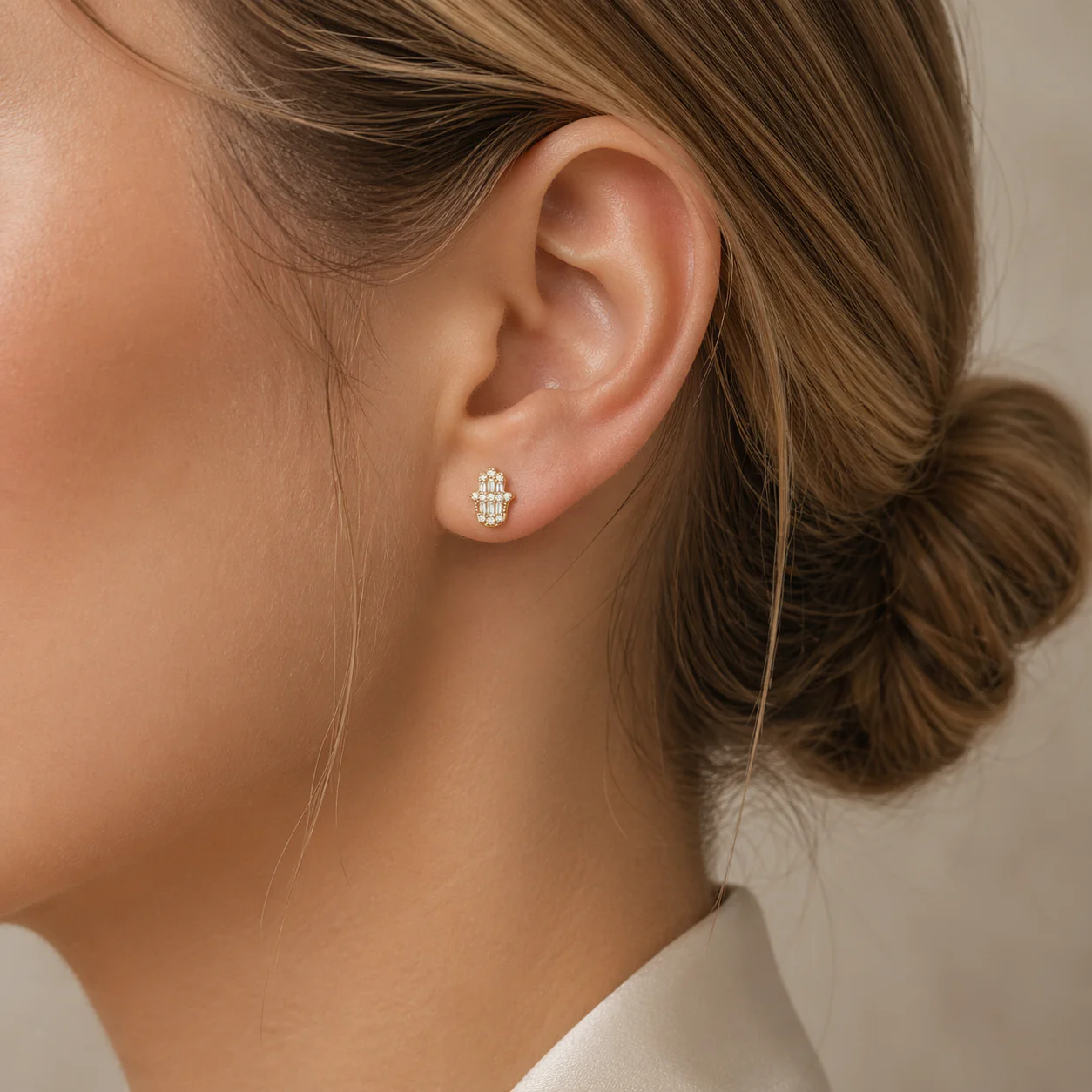 EFC54276. 14K Solid Gold Diamond Hamsa Hand Studs - Image 3