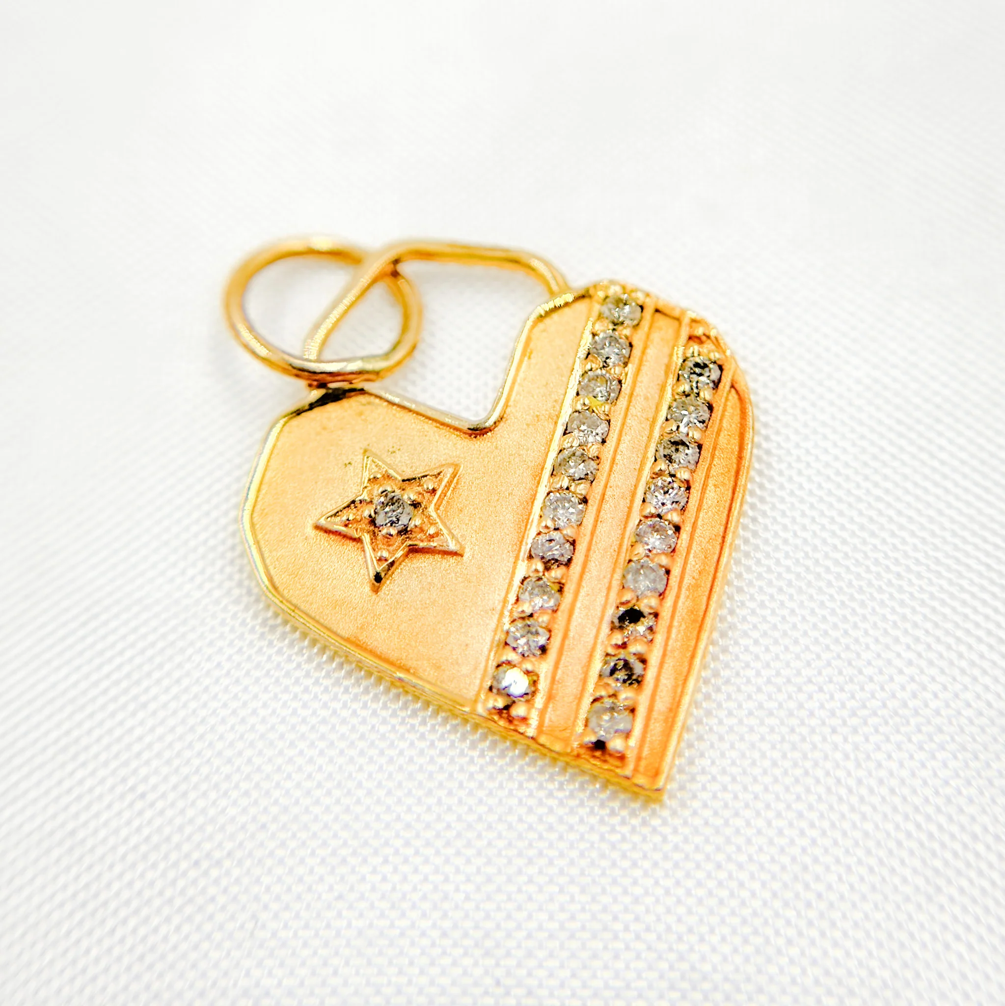 14K Solid Gold with Diamonds Heart Shape Charm. GDP122 - Image 2
