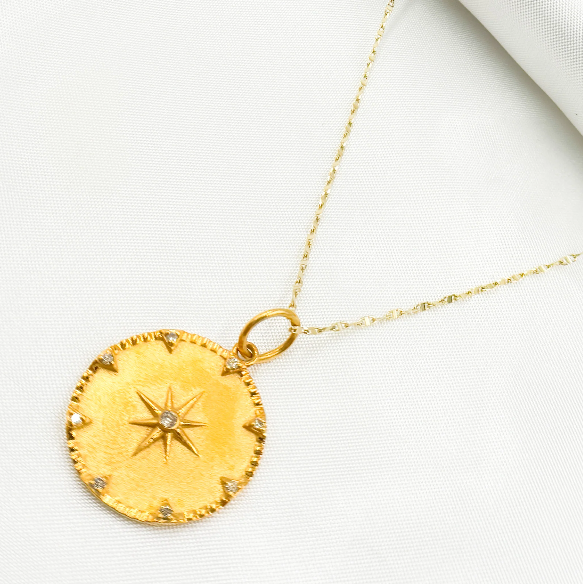 14K Solid Gold Diamonds Circle Star Charm. GDP185 - Image 2