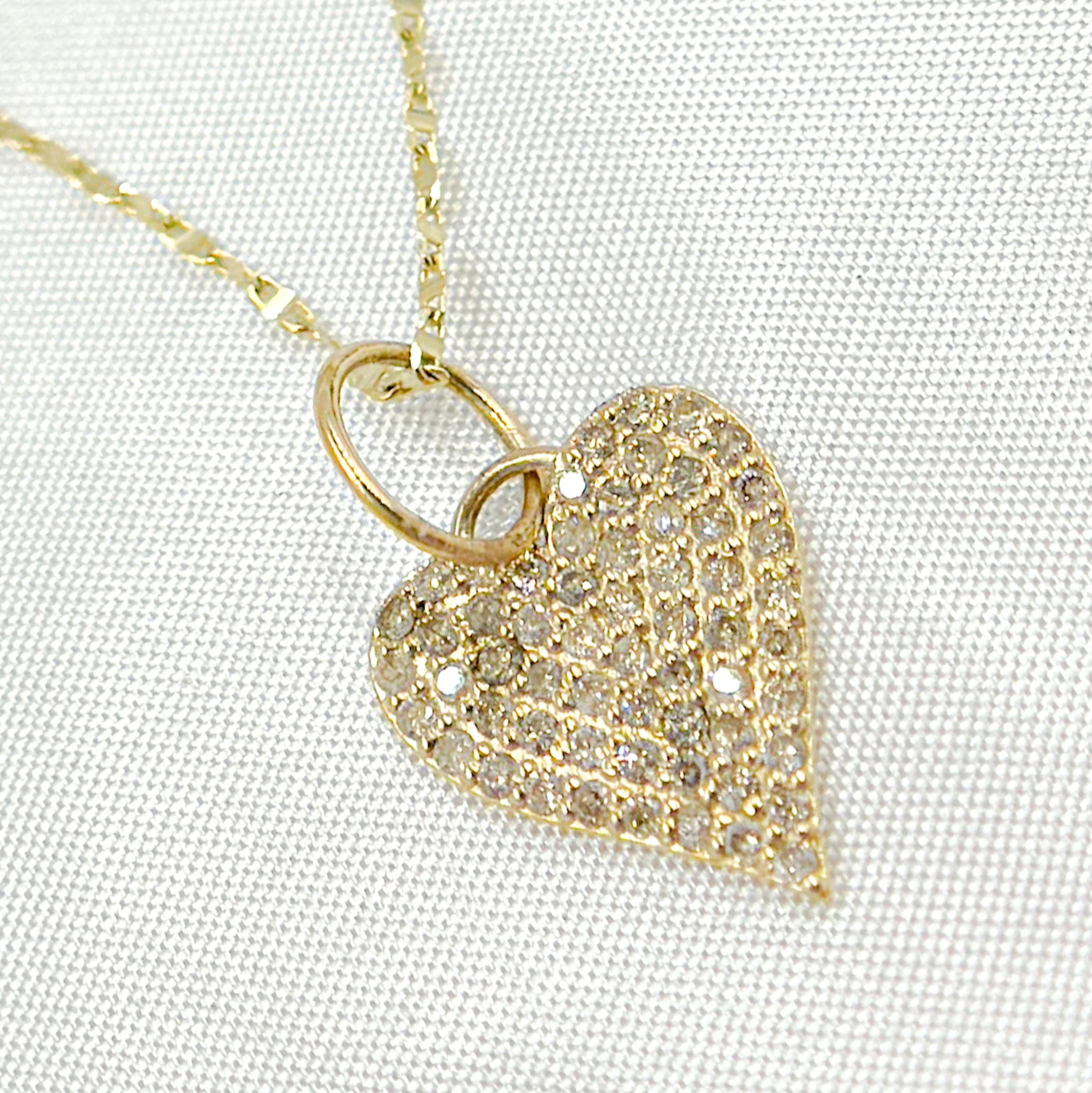 14k Solid Gold Diamond Heart Charm. GDP488 - Image 3