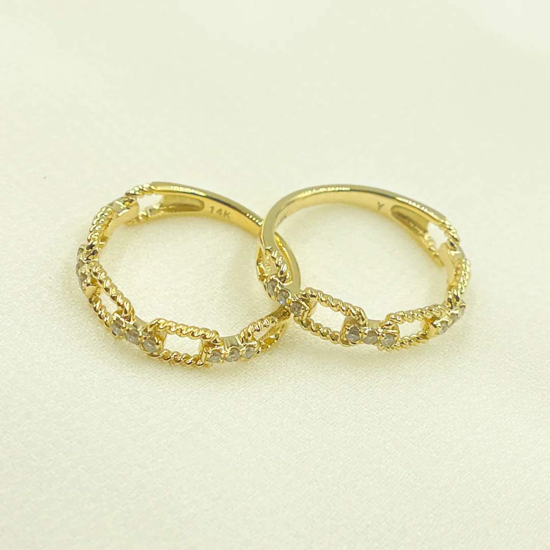 RAC01199. 14K Solid Gold Diamond Ring - Image 4