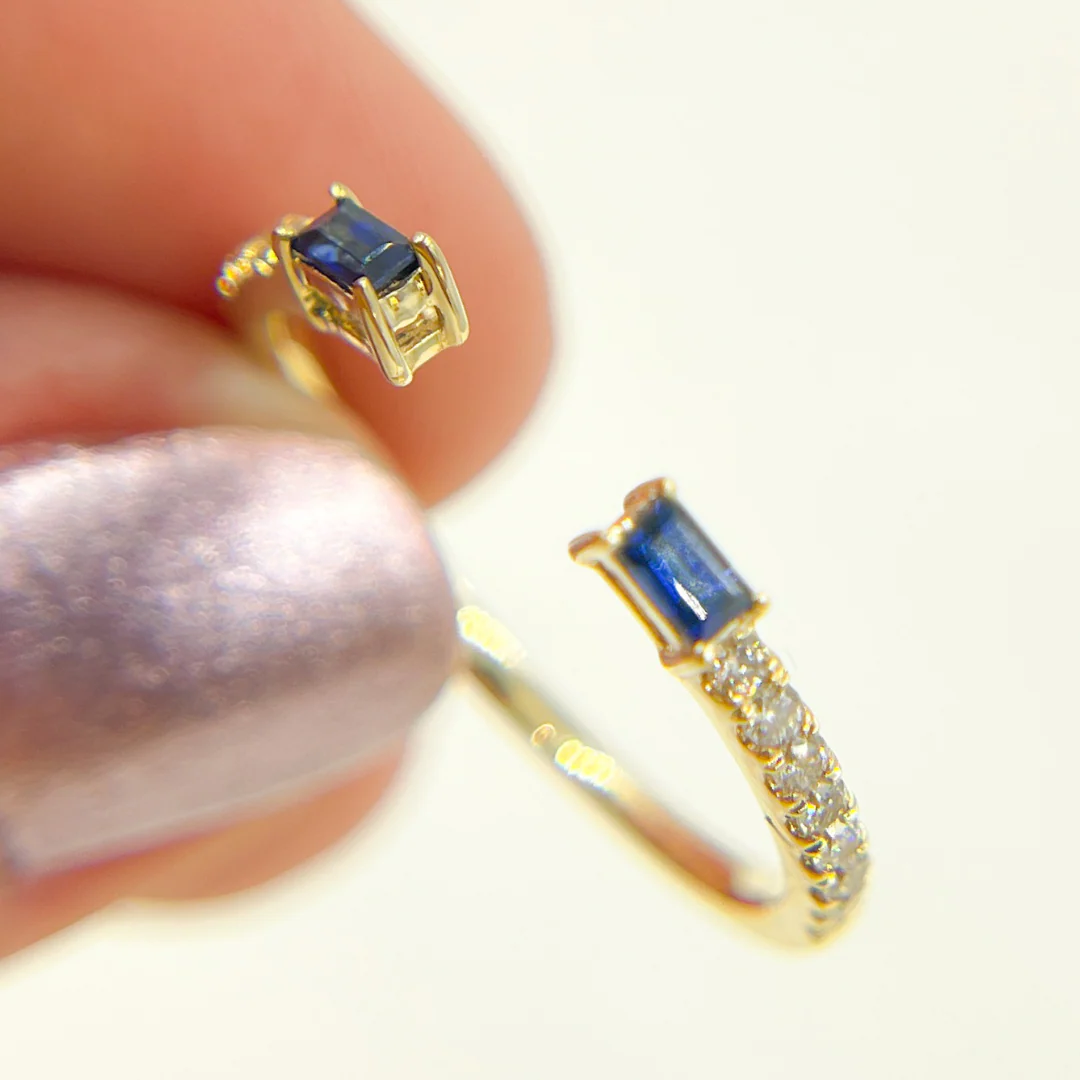 RFC17394BS. 14K Solid Gold Diamond & Blue Sapphire Ring - Image 4
