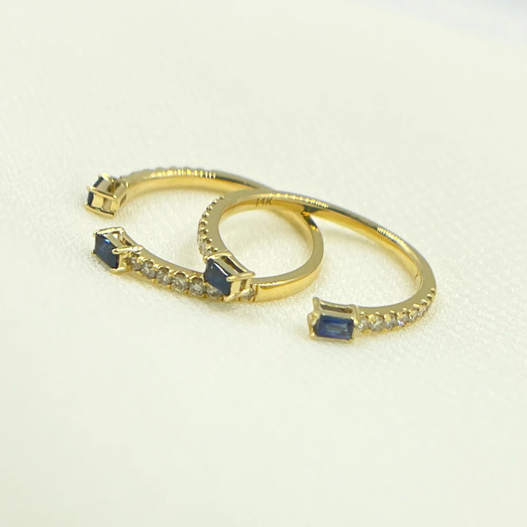 RFC17394BS. 14K Solid Gold Diamond & Blue Sapphire Ring - Image 7