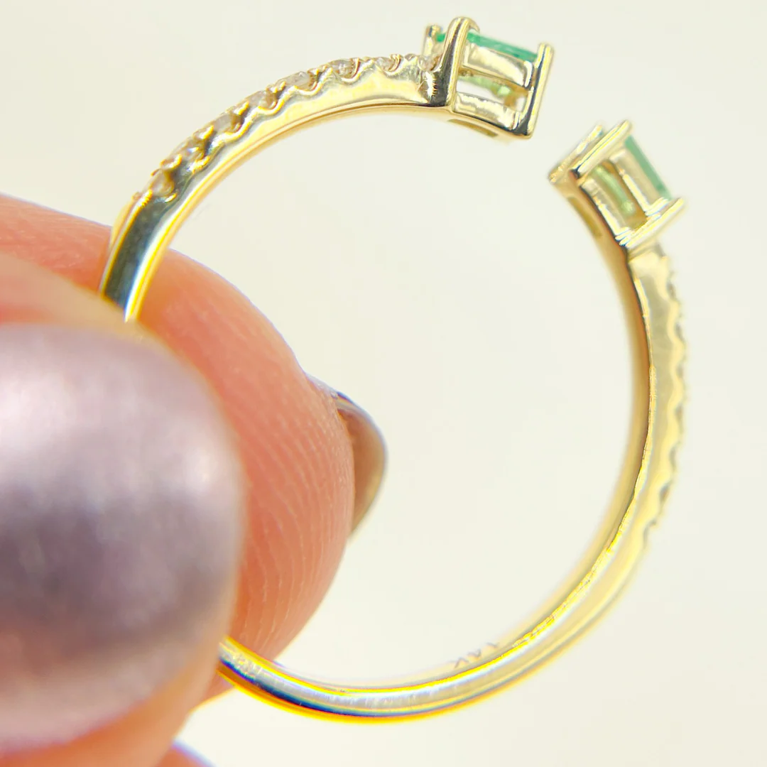 RFC17394EM. 14K Solid Gold Diamond & Emerald Ring - Image 9