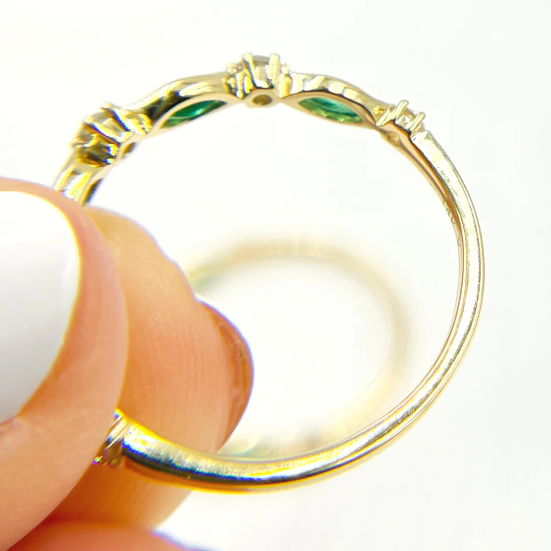 RAD00549EM. 14K Solid Gold Diamond & Emerald Ring - Image 6