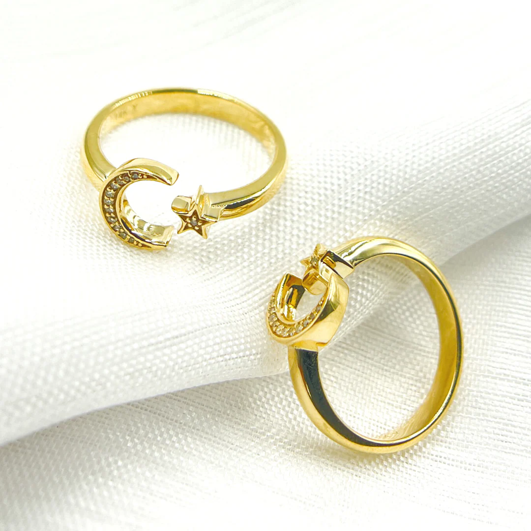 RFA15429. 14K Solid Gold Diamond Moon & Star Ring - Image 2