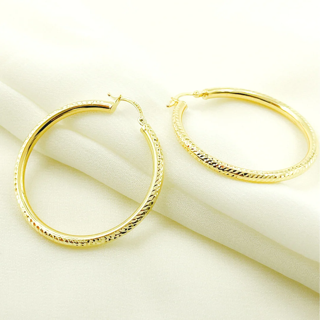 GER58. 14K Gold Hoop Earrings with Engraved Tornado Design - Image 3