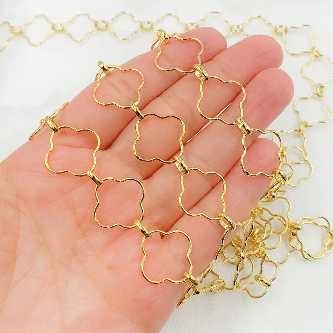 V158GP. Gold Plated 925 Sterling Silver Clover Link Chain.
