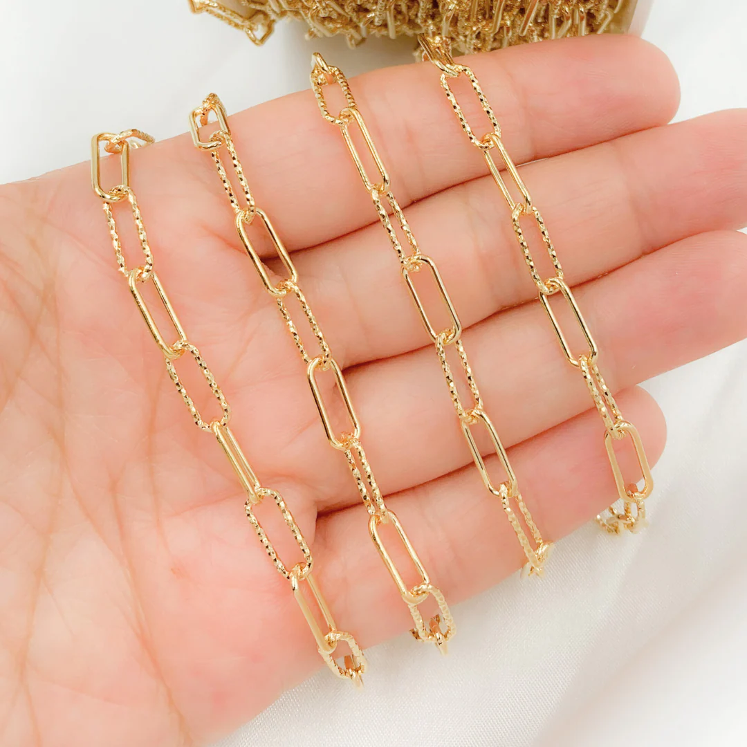 V32GP. Gold Plated 925 Sterling Silver Smooth & Dimond Cut Link Paperclip Chain