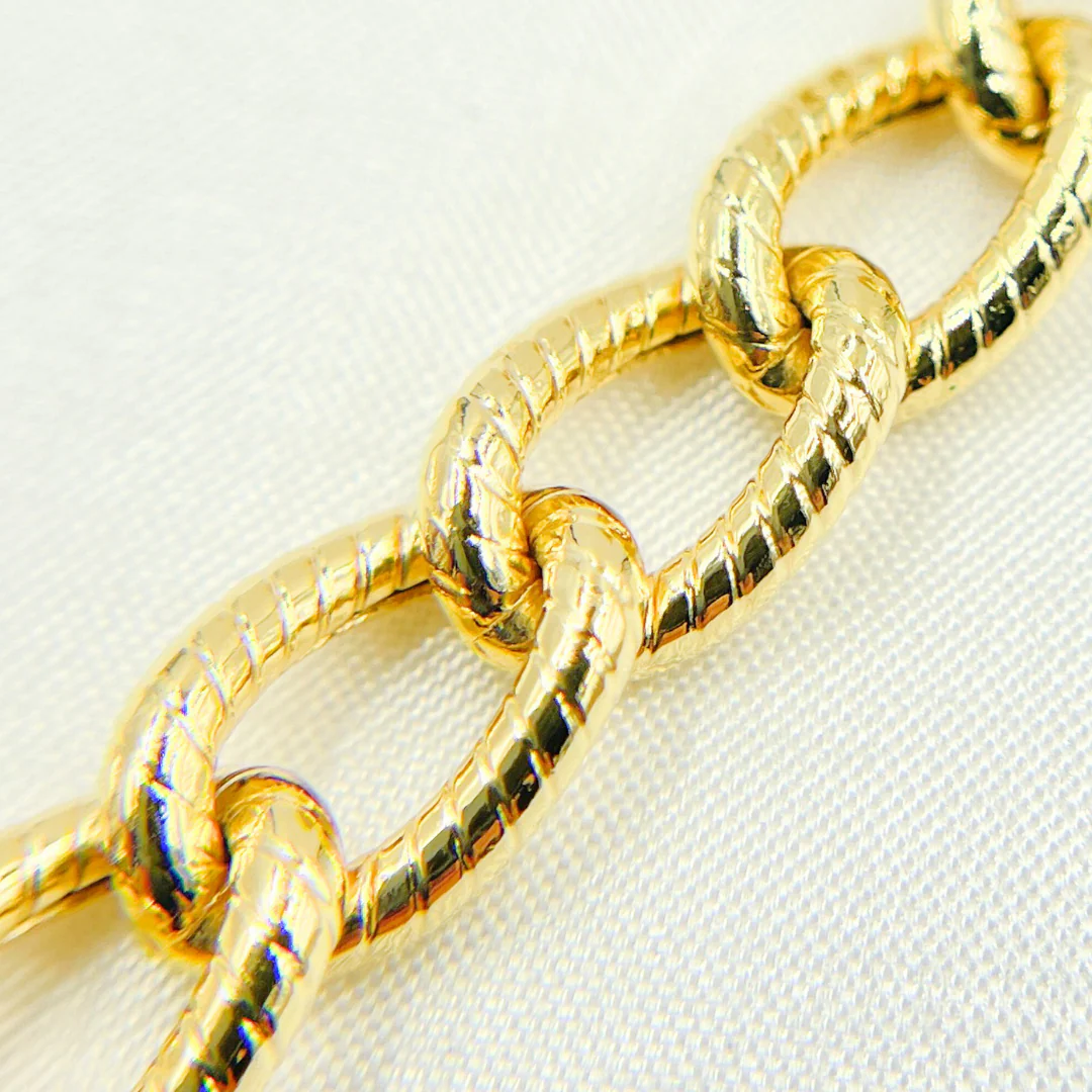 V53GP. Gold Plated 925 Sterling Silver Textured Curb Link Chain - Image 5