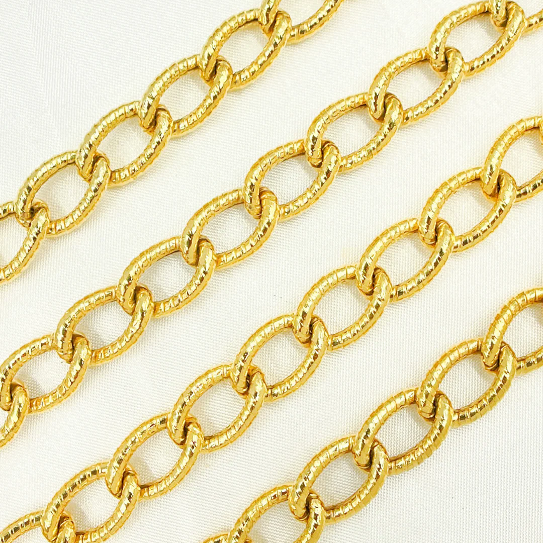 V49GP. Gold Plated 925 Sterling Silver Textured Oval Link Chain - Image 2