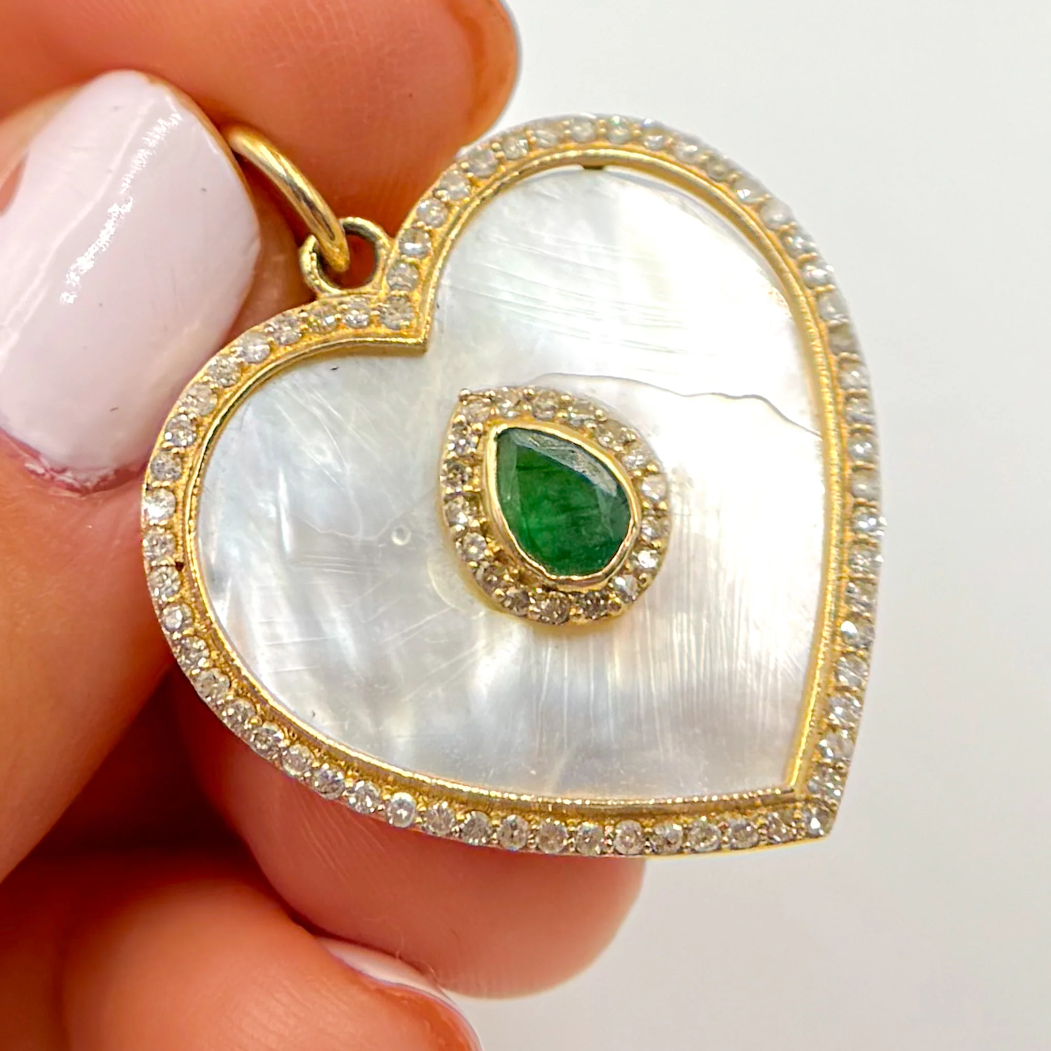 KG118. 14K Gold Heart Pendant