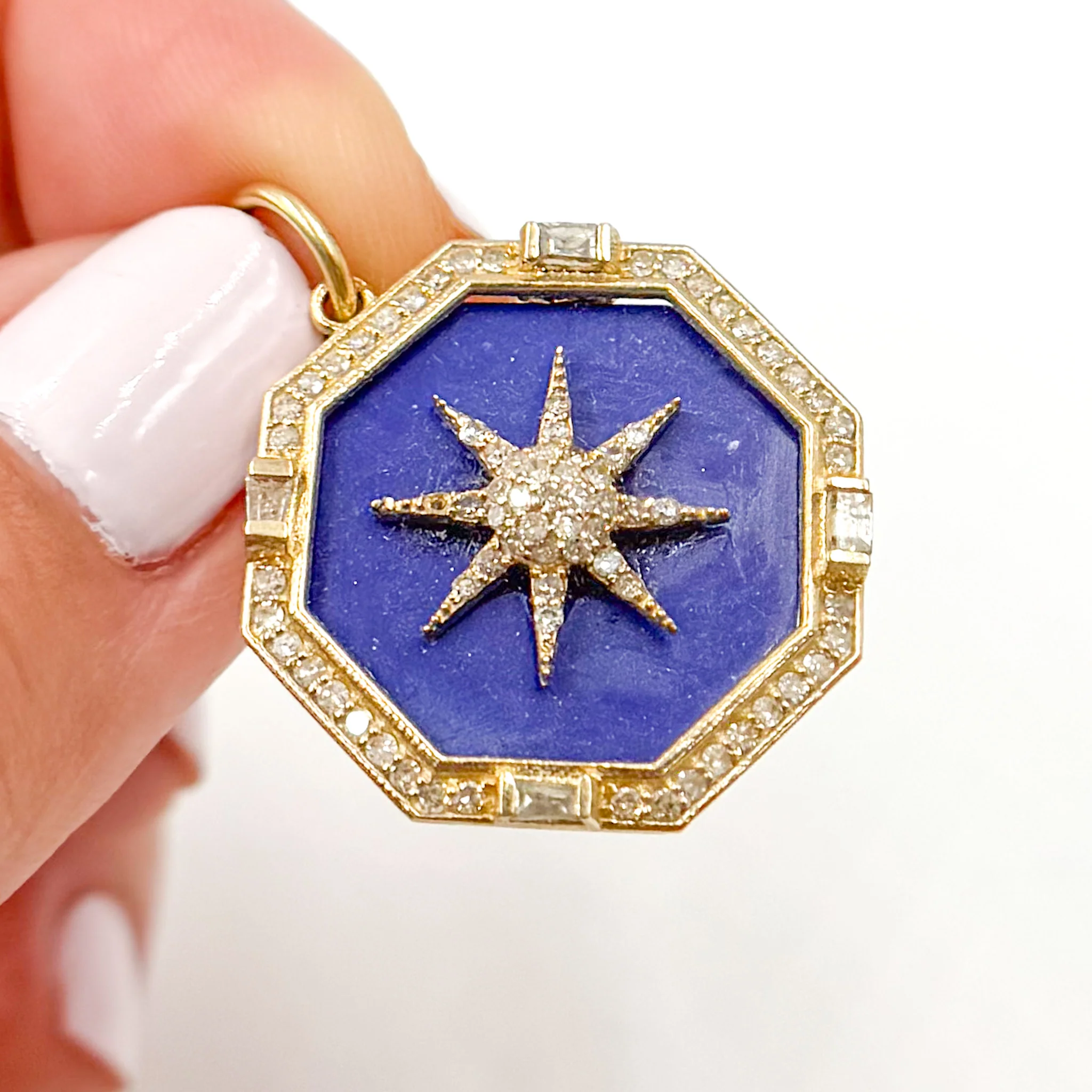 KG141. 14K Gold Star Pendant