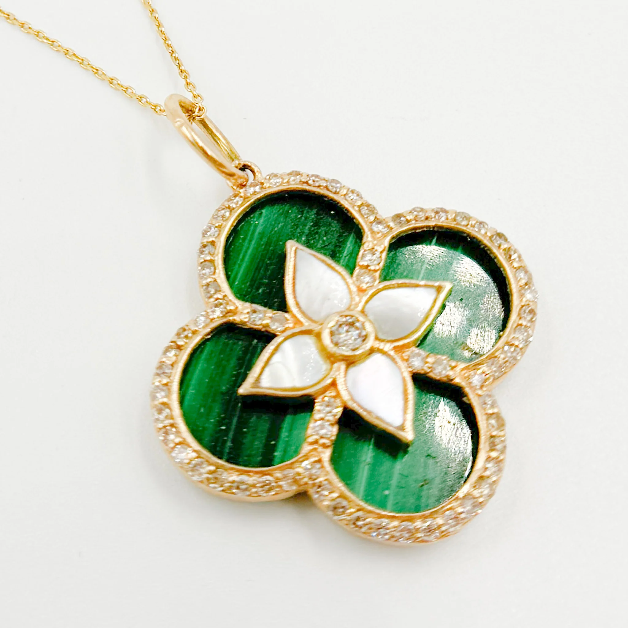 KG205. 14K Gold Flower Pendant - Image 2
