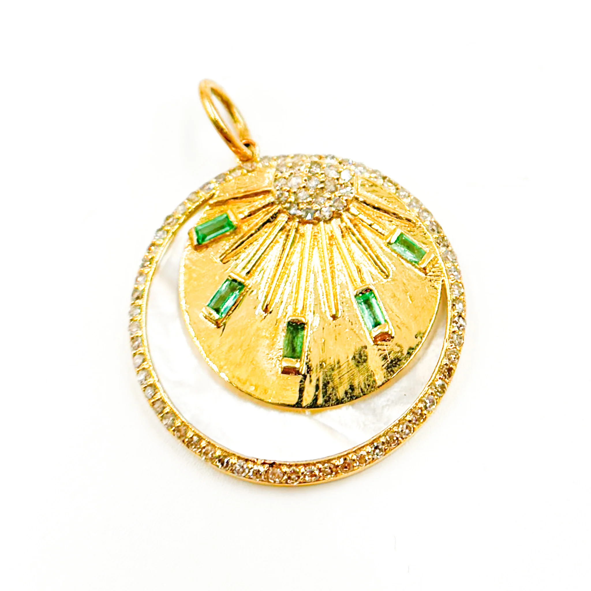 KG207. 14K Gold Sun Pendant