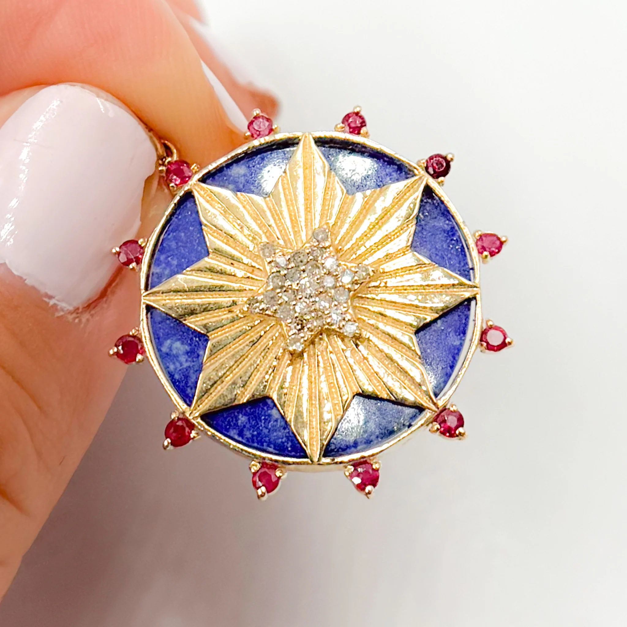 KG210. 14K Gold Round Star Pendant - Image 3