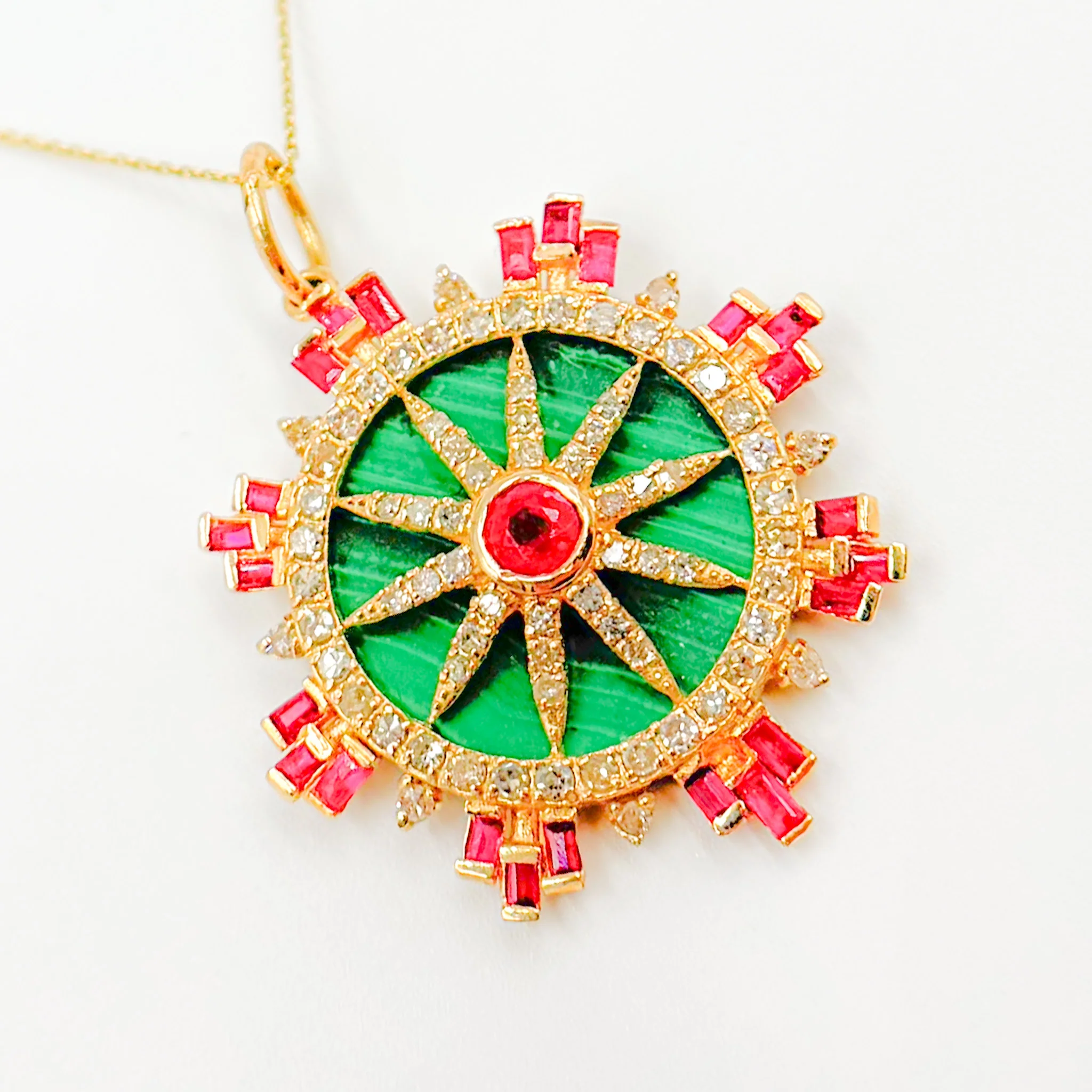 KG271. 14K Gold Round Star Pendant - Image 4