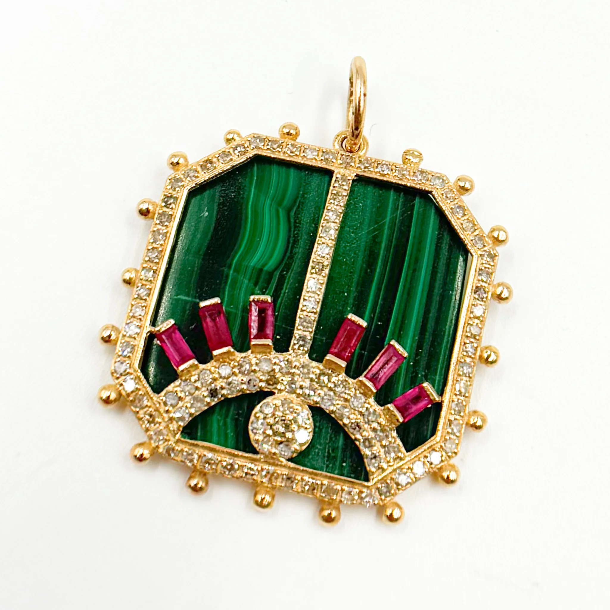 KG300. 14K Gold Eye Pendant
