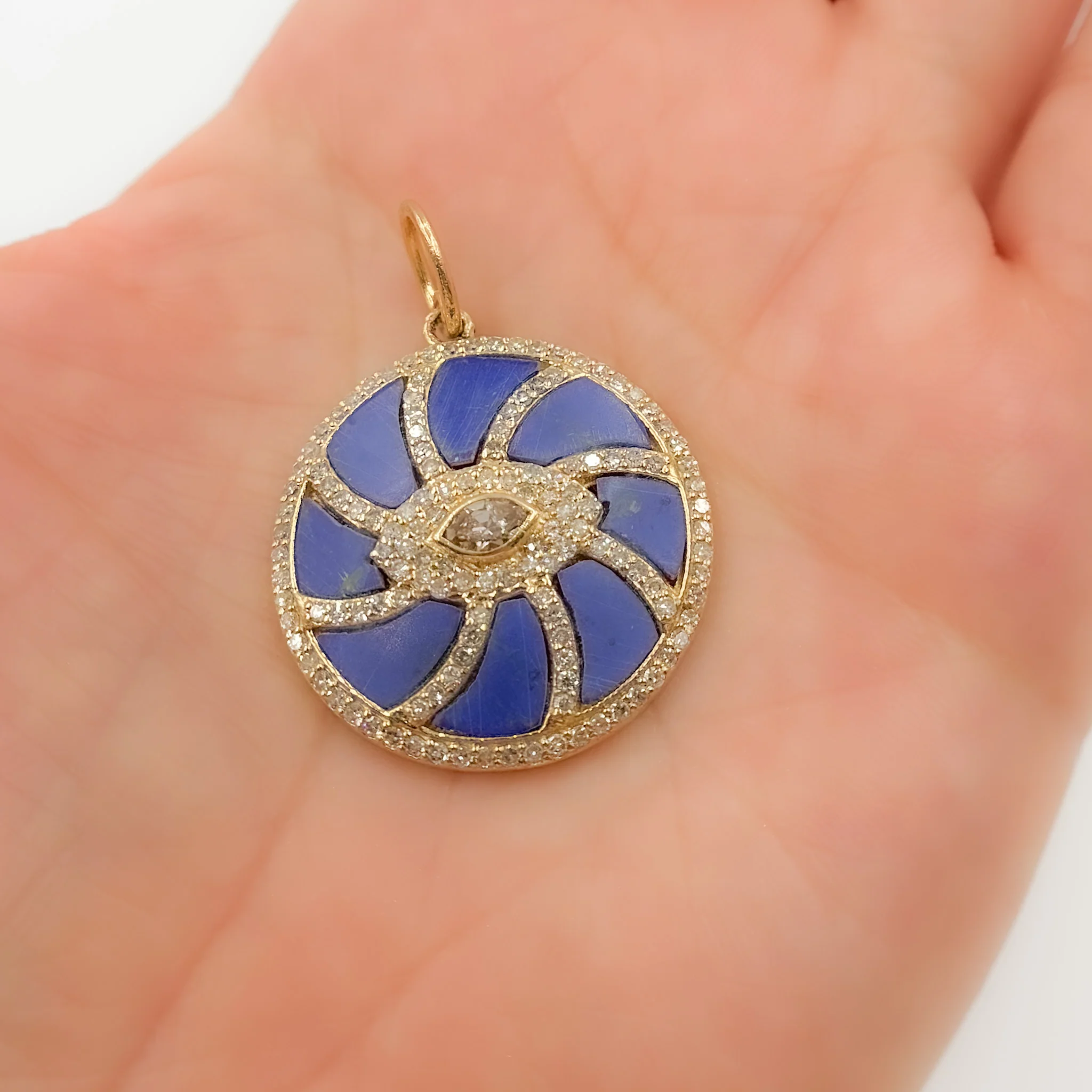 KG50. 14K Gold Round Evil Eye Pendant - Image 5