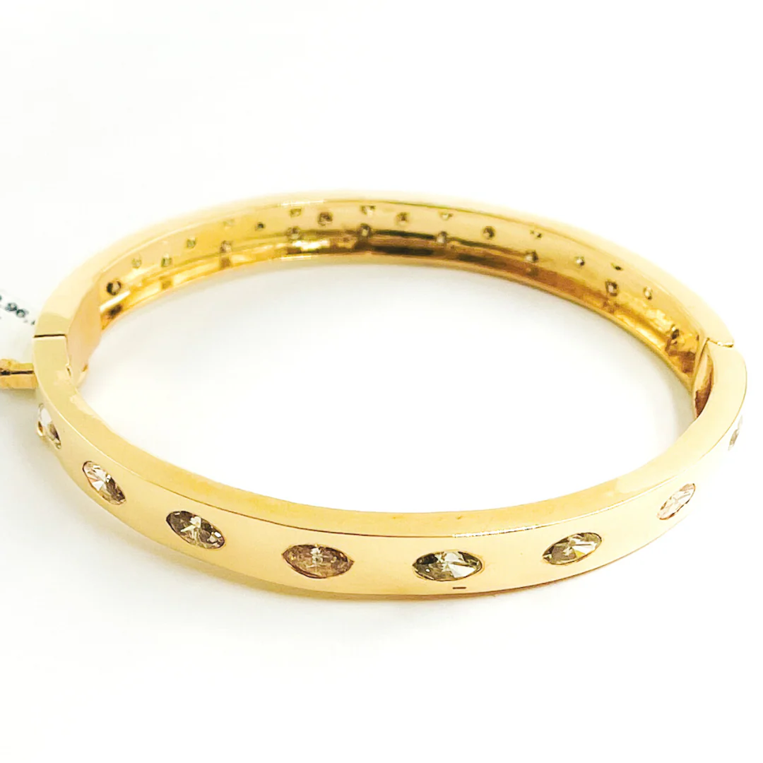 KG95. 14K Solid Gold Diamonds Bangle - Image 2