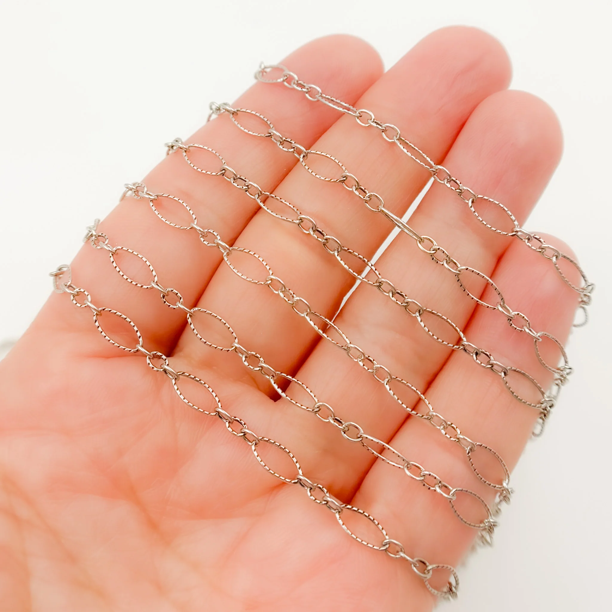 738TWOX. Oxidized Sterling Silver Hammered Oval and Smooth Round Links Chain - Image 3