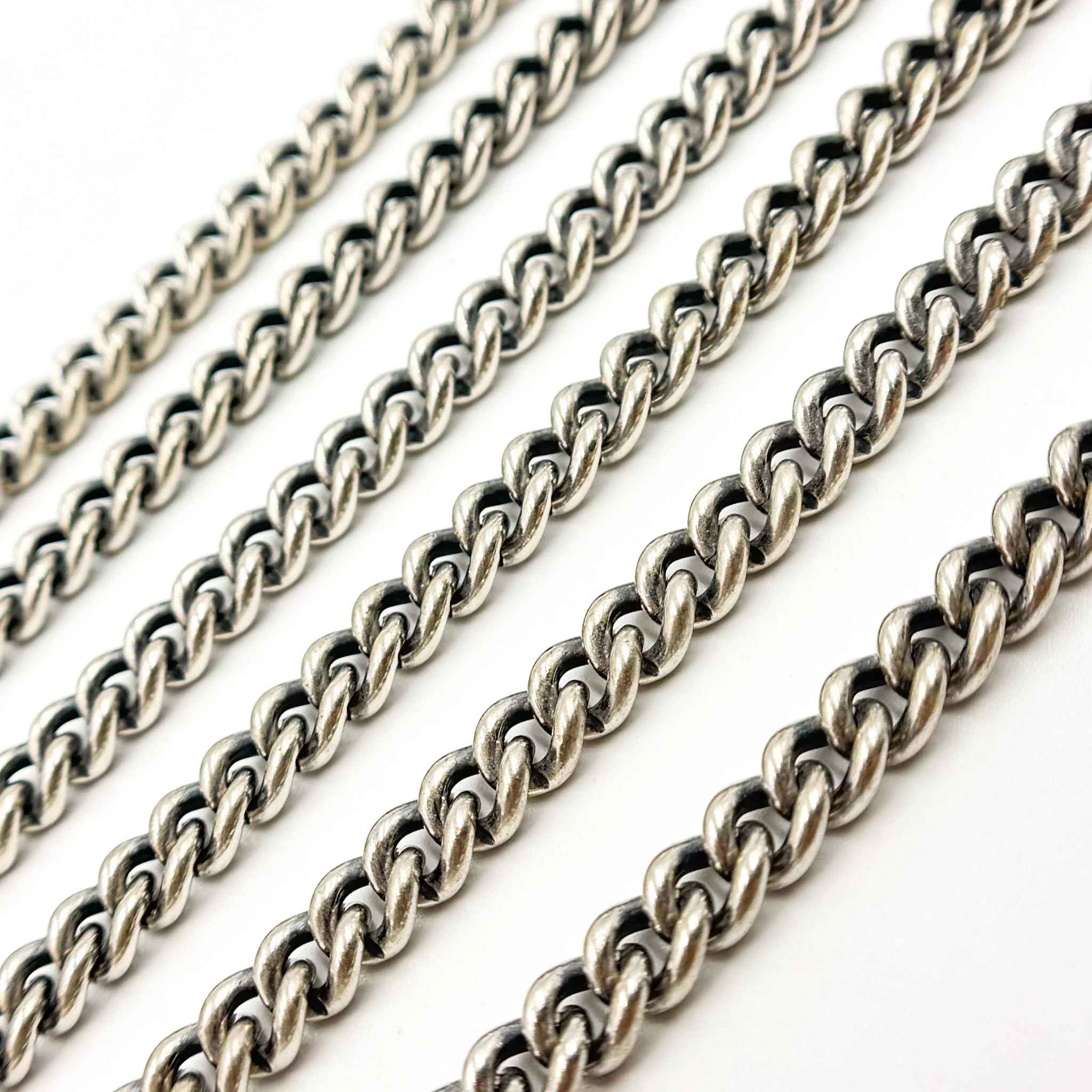 7005COX. Oxidized Silver Heavy Curb Chain - Image 3