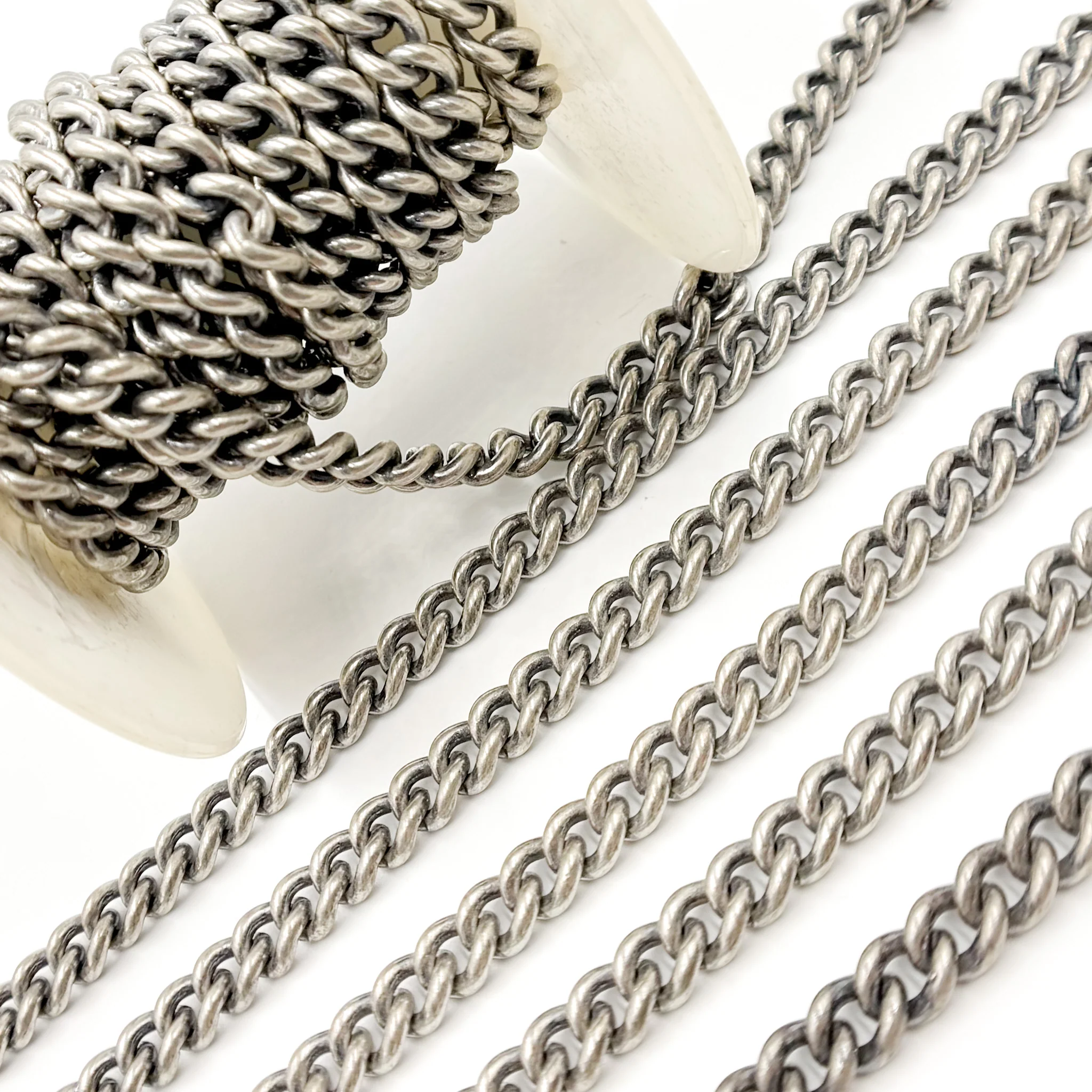 9504COX. Oxidized Sterling Silver Smooth Curb Chain - Image 4